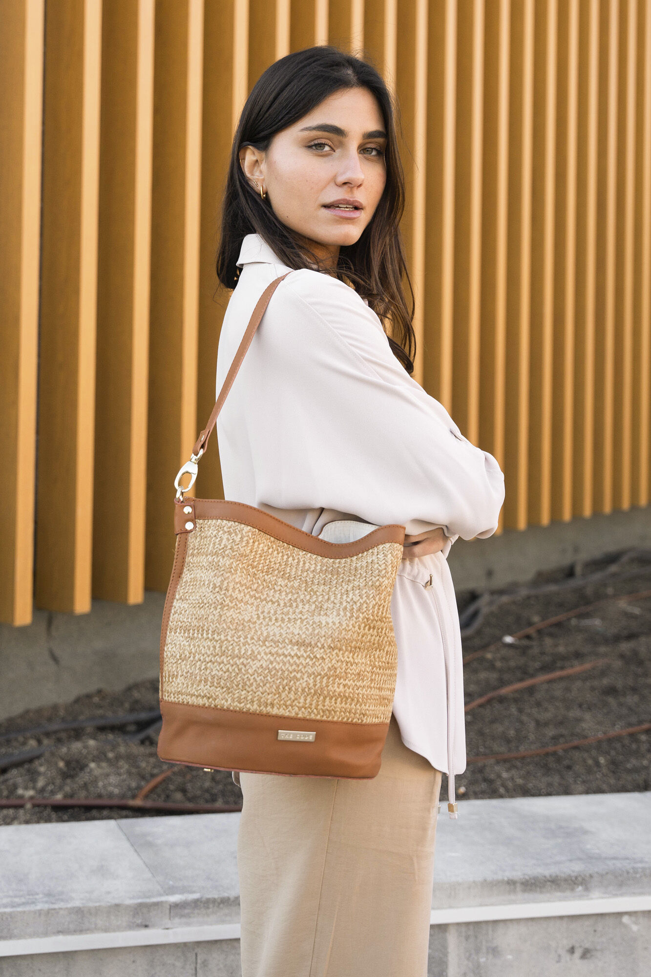 The Code Bombonera Nature piel y rafia