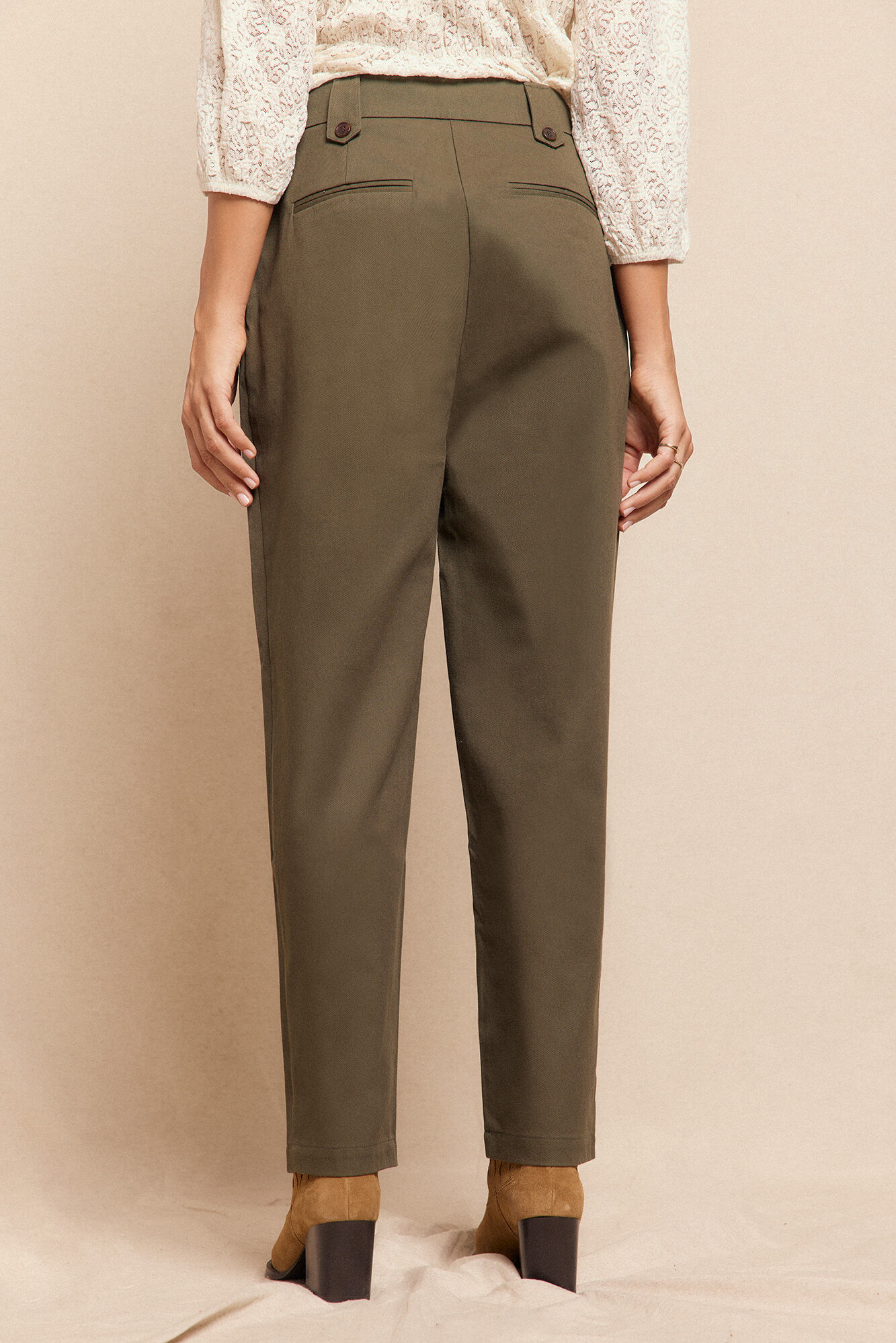 Slowlove Pantal&oacute;n de sarga con pinzas Verde oscuro