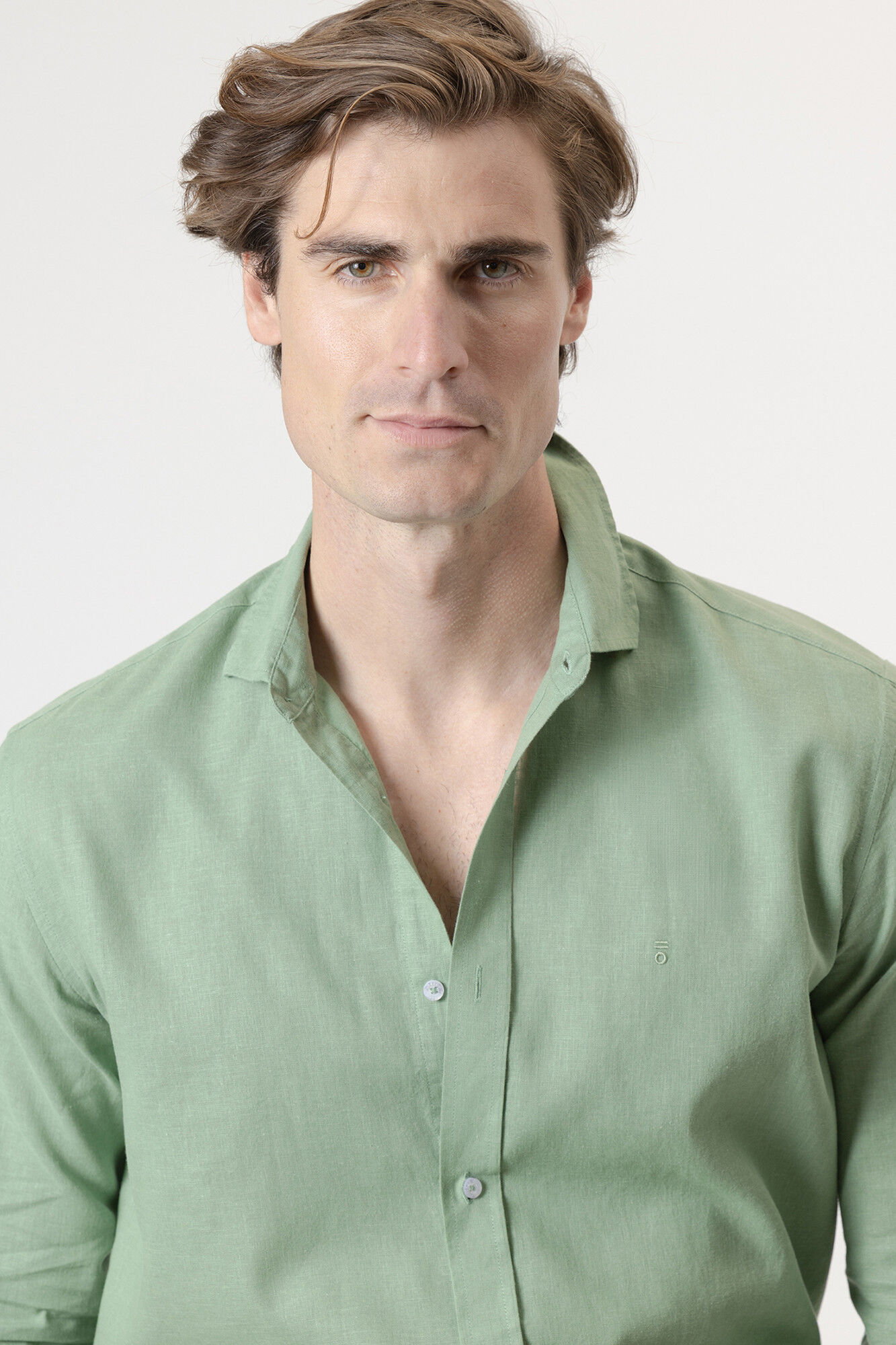 PuroEGO Camisa em linho porcelana Verde