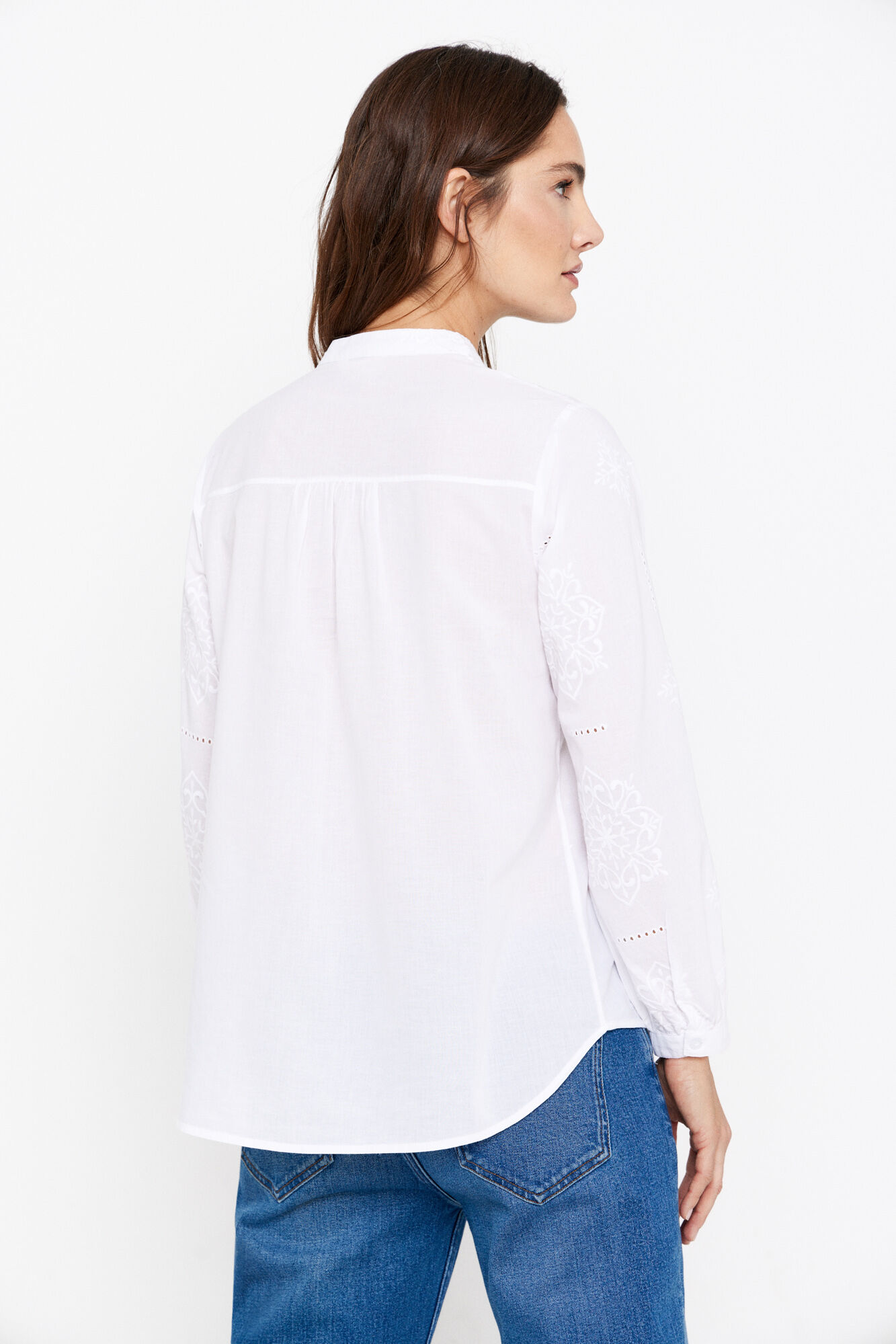 Cortefiel Camisa com bordado e gola redonda Branco