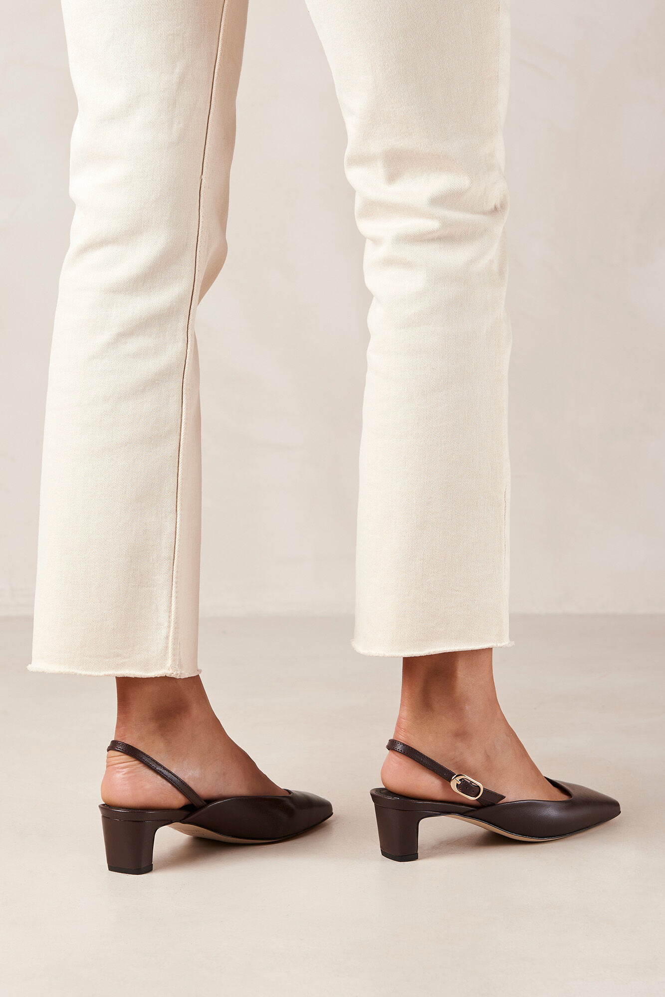 Alohas Lindy Coffee Brown Leather Pumps Dark brown