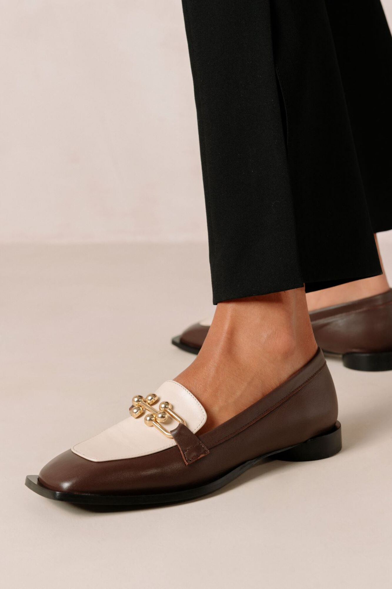 Alohas Spotlight Coffee Brown Dark brown