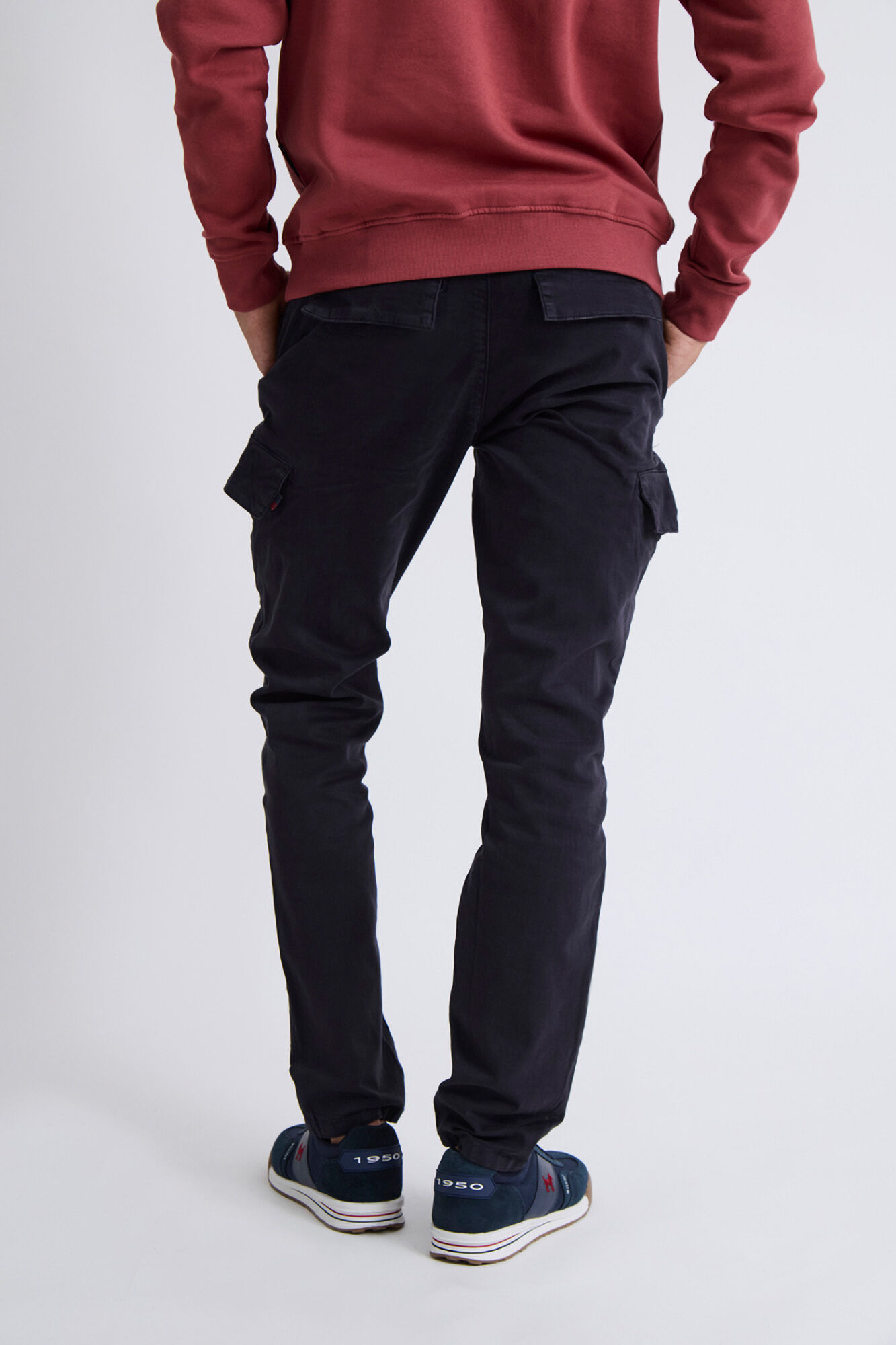 Williot Cal&ccedil;a cargo