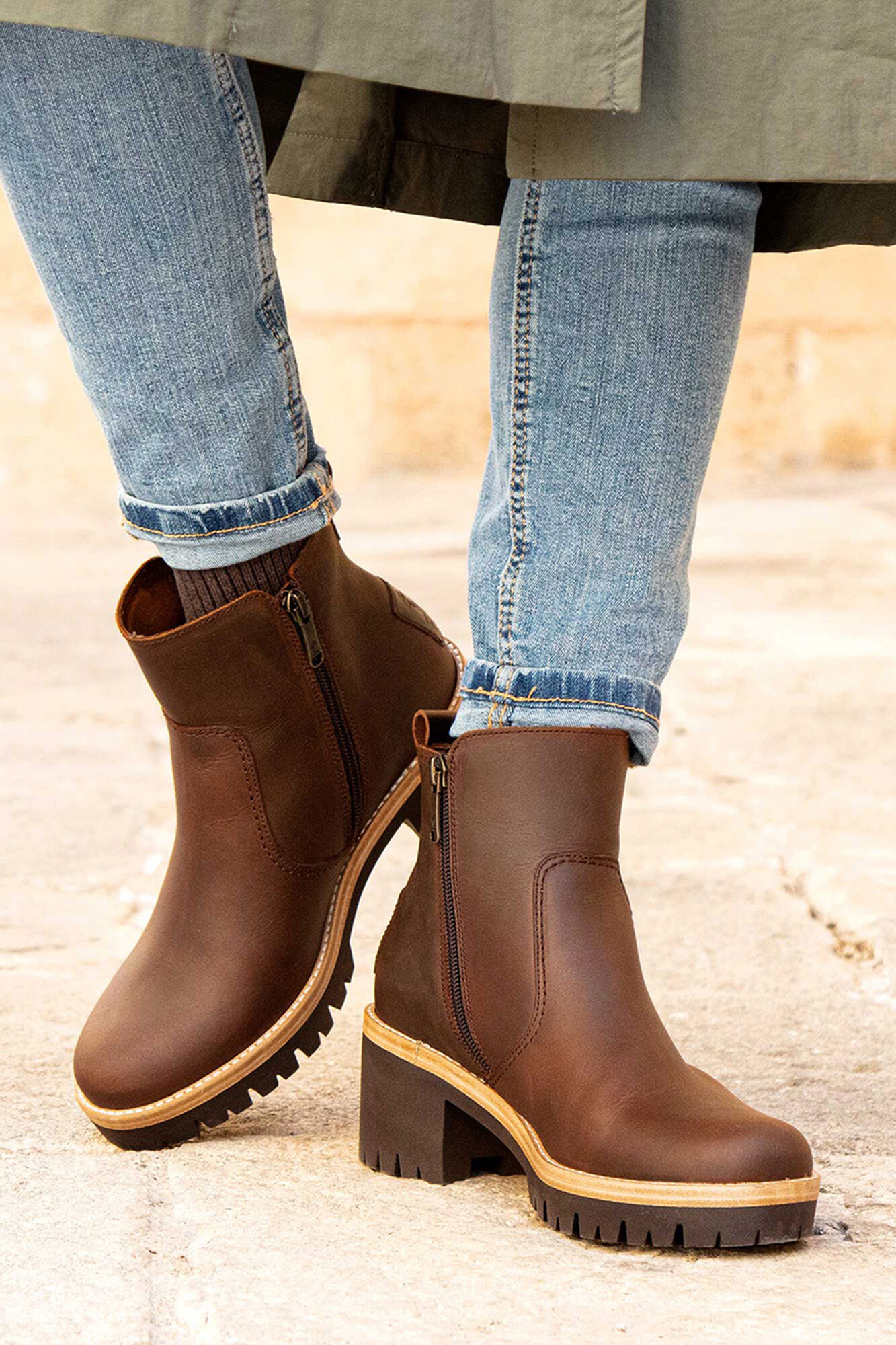 Panama Jack Women's heeled ankle boots Brown