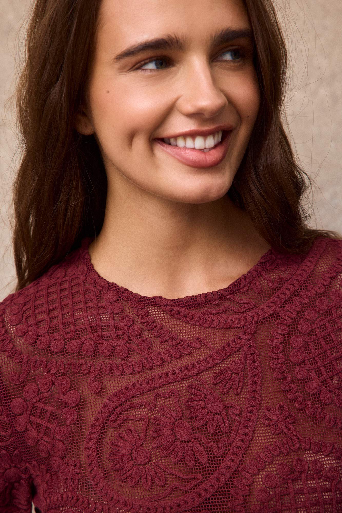 Slowlove Top em crochet floral
