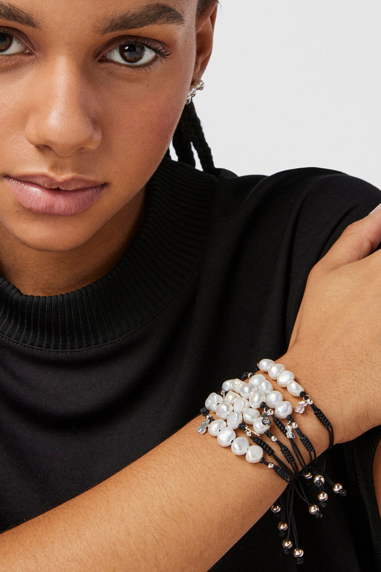 Tous Pulsera de cord&oacute;n, plata y perlas cultivadas Gris