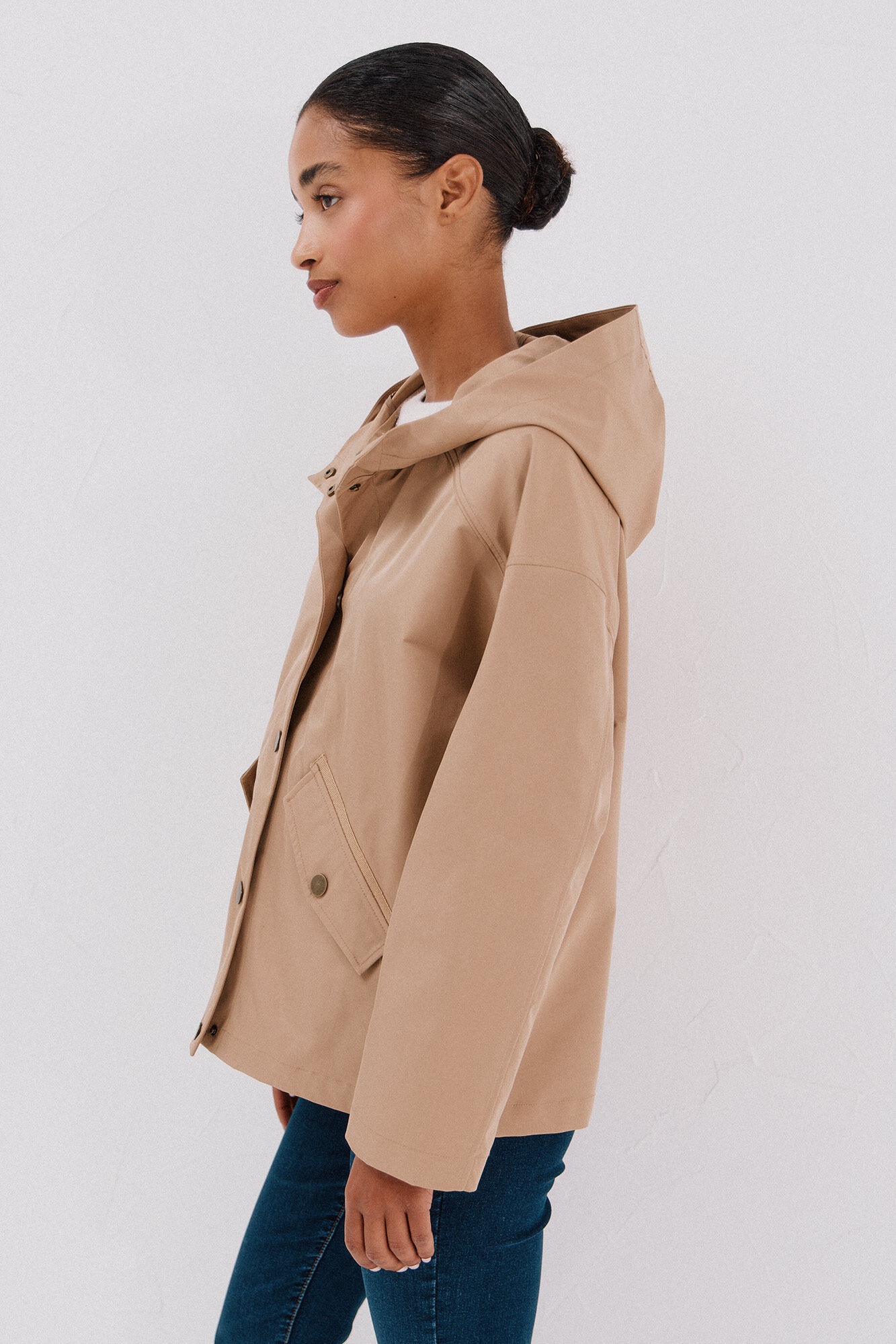 Cortefiel Jaqueta curta com bot&otilde;es de press&atilde;o