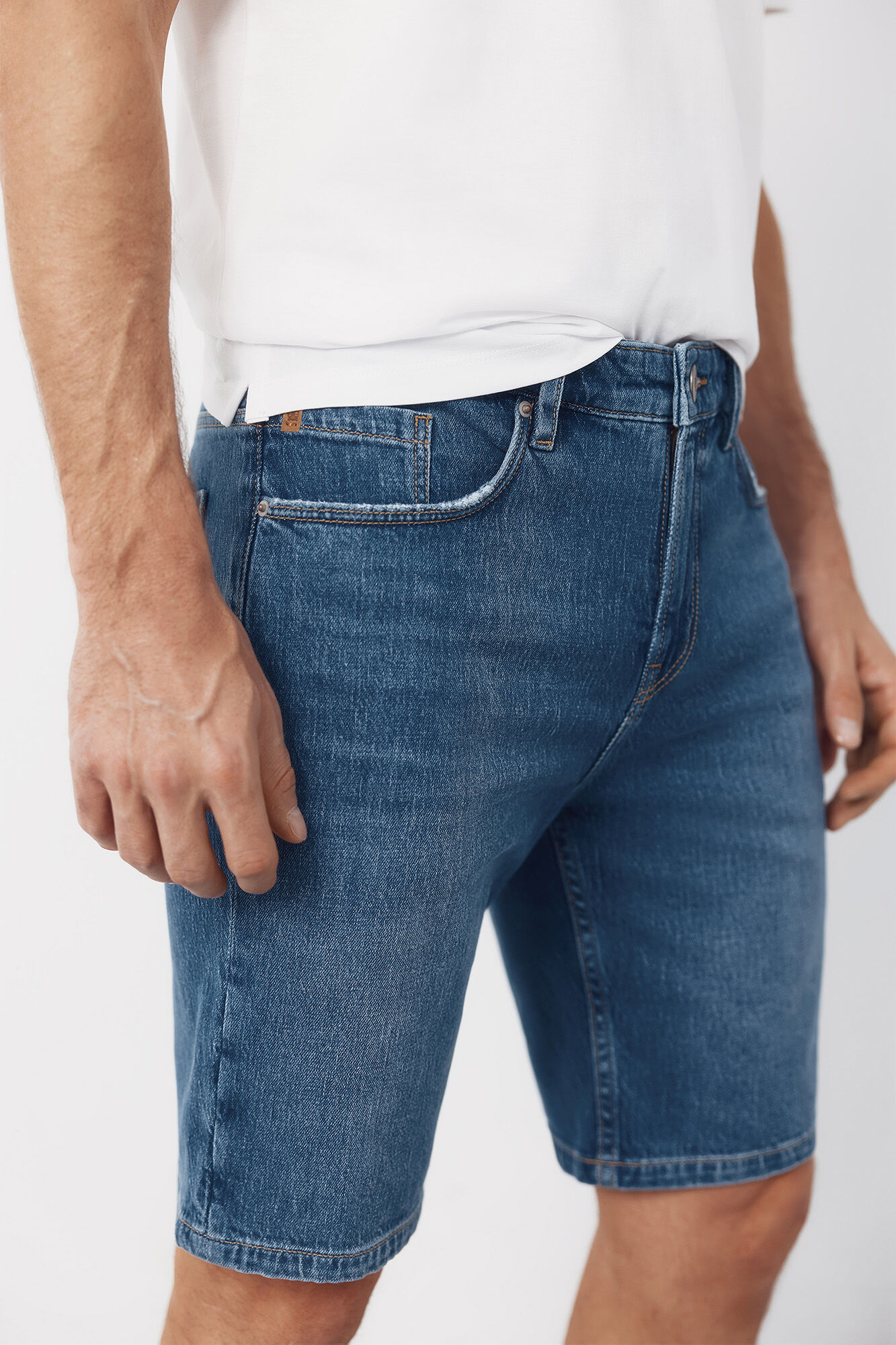 Cortefiel Regular fit Bermuda shorts Blue