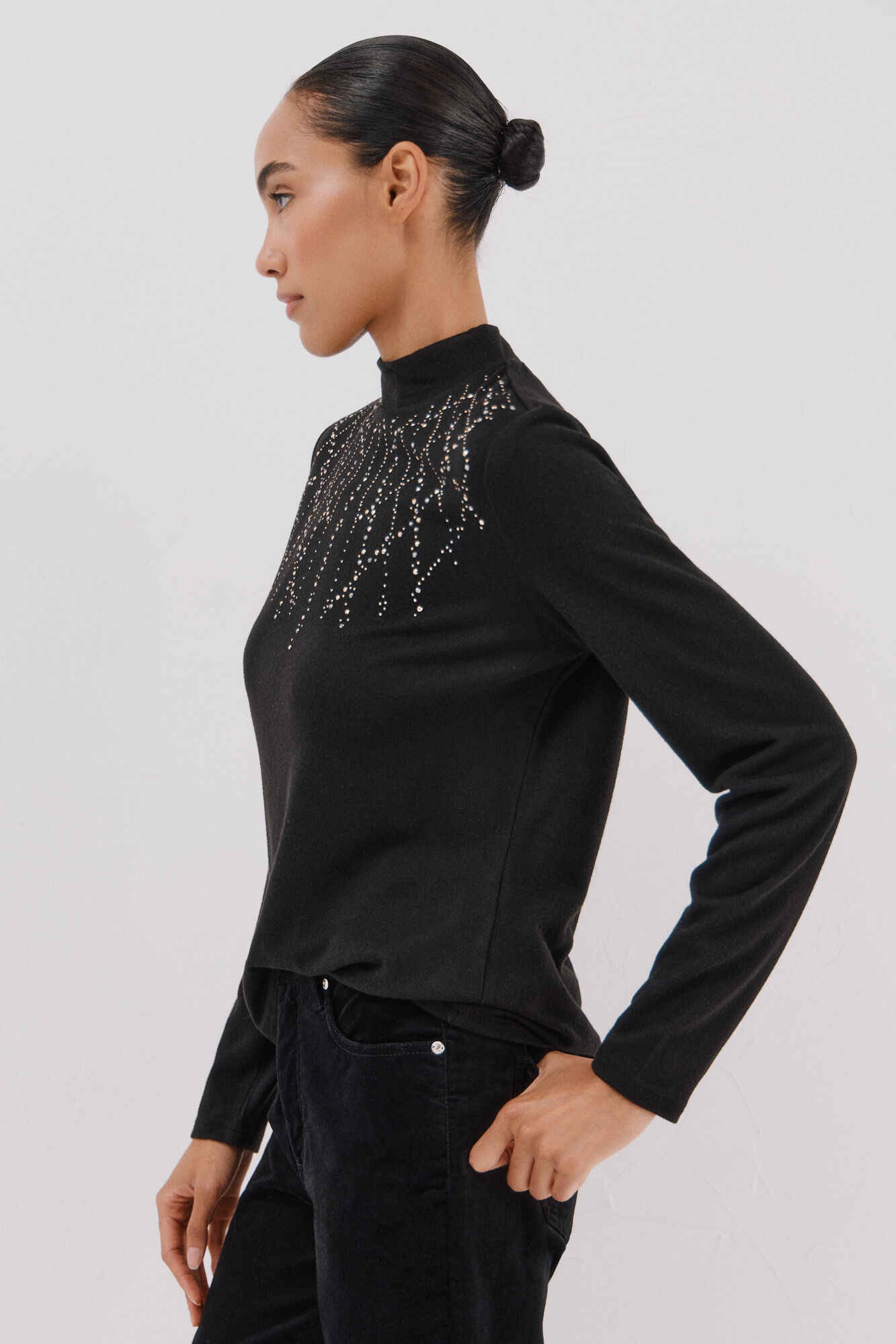 Cortefiel Camiseta con detalle strass Negro