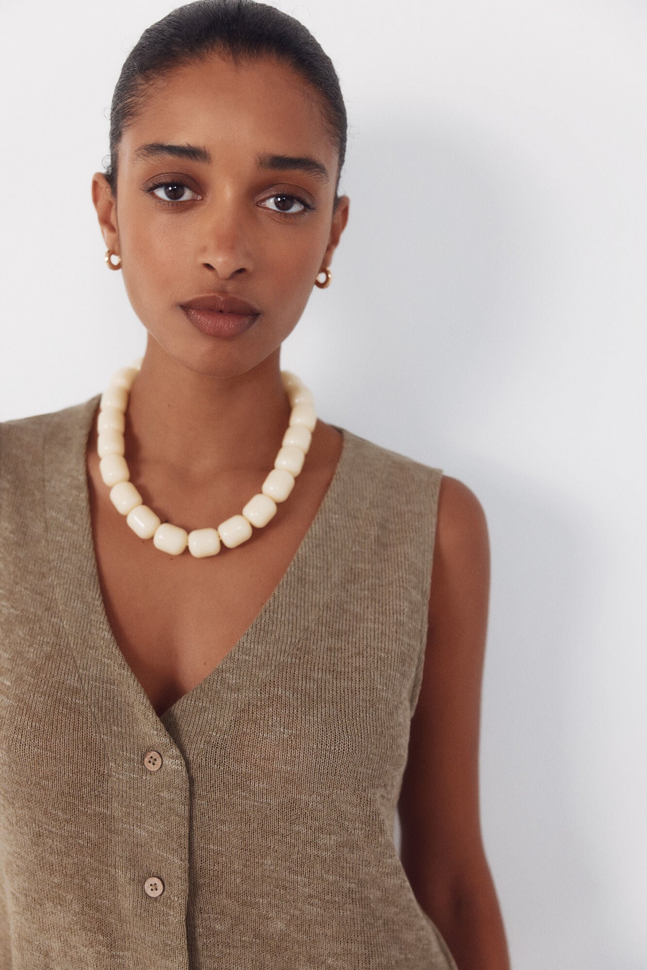 Cortefiel Collar resina color