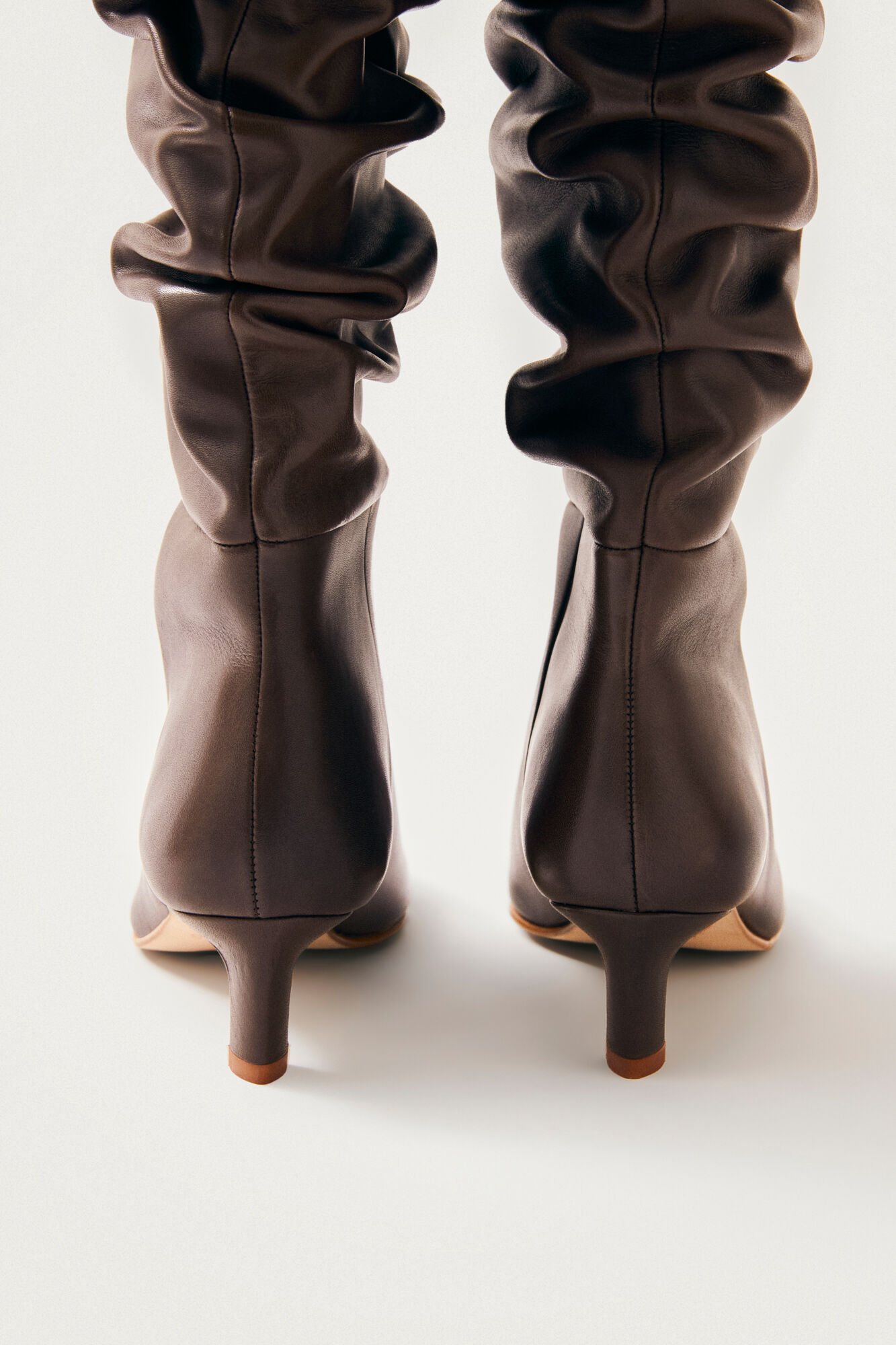 Alohas Kalila leather boots Brown