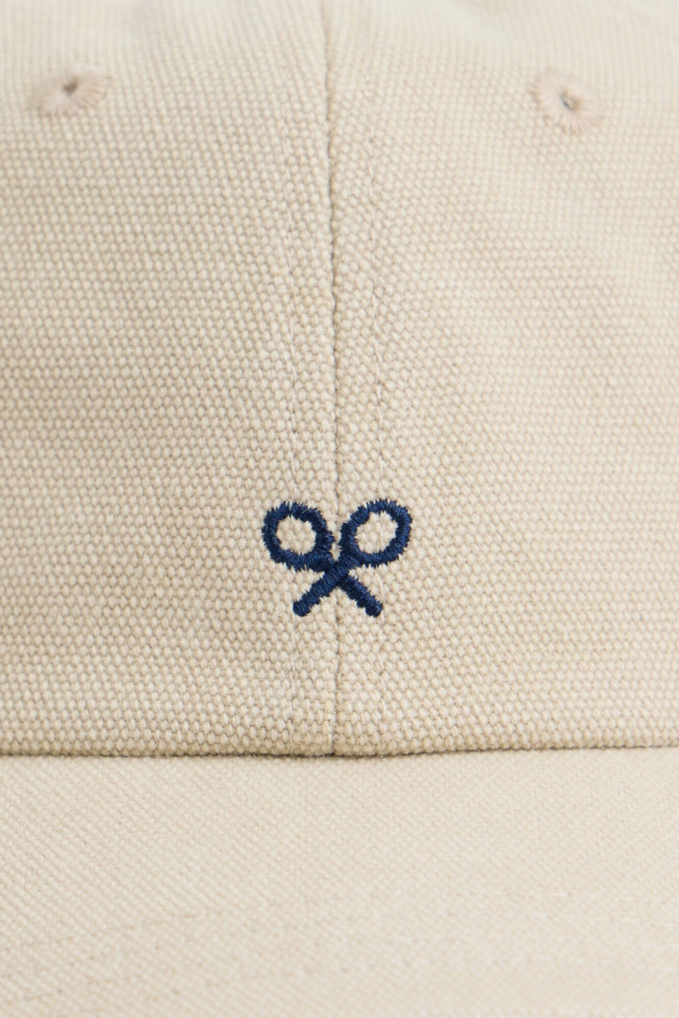 Silbon Bon&eacute; de raquete bordado