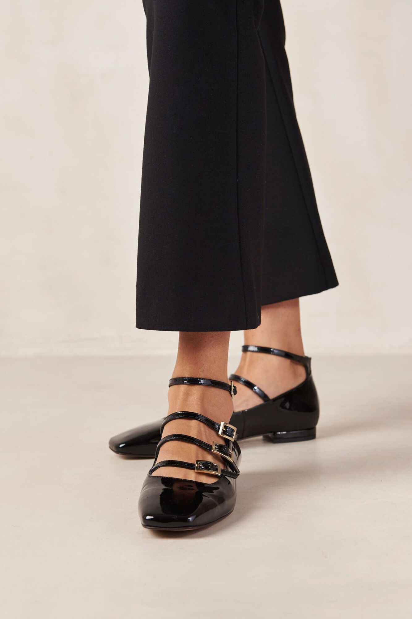 Alohas Luke Onix Black Leather Ballet Flats Black
