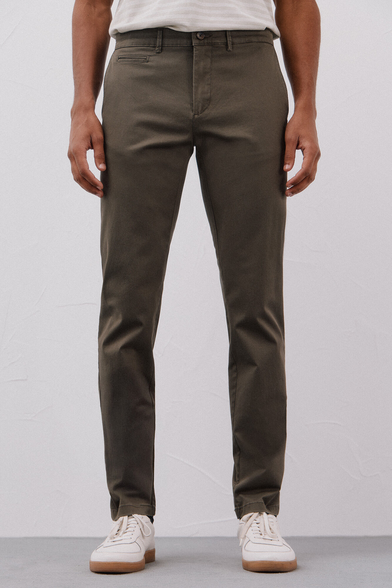 Cortefiel Slim fit lightweight chinos Kaki