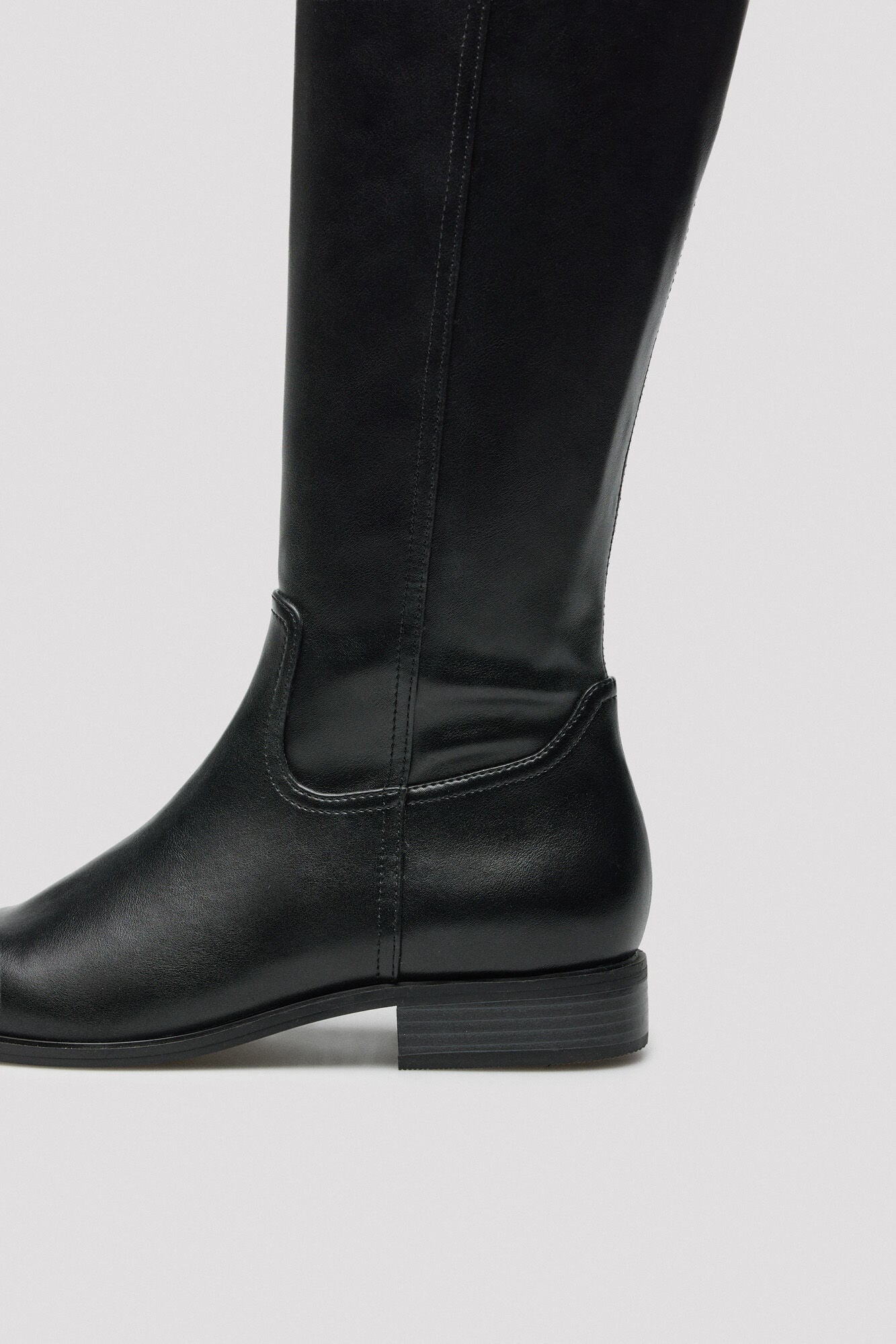 Cortefiel Elasticated boot Black