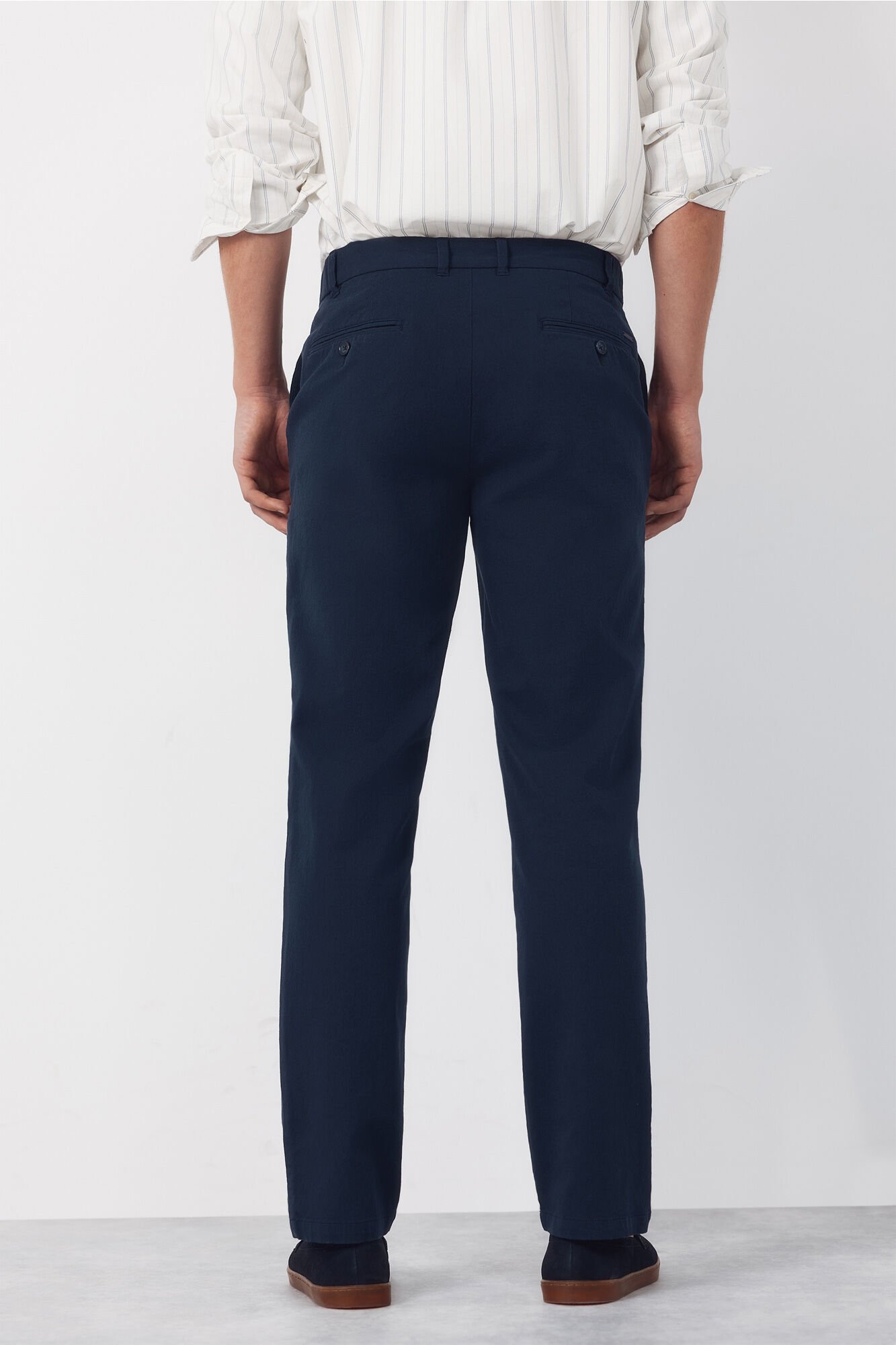 Cortefiel Regular cotton- linen chinos trousers Blue