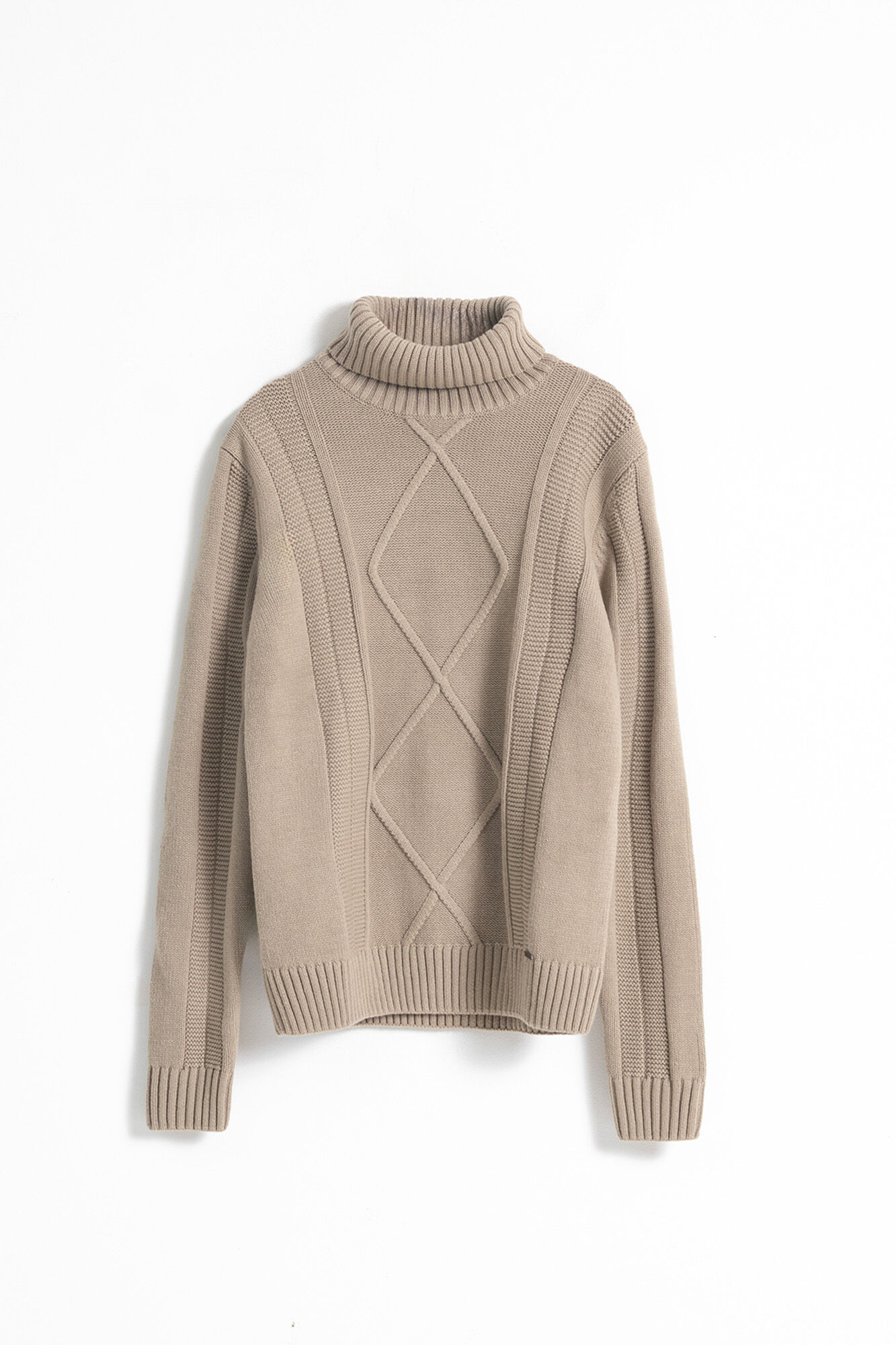 PuroEGO Su&eacute;ter Aran de gola alta Castanho