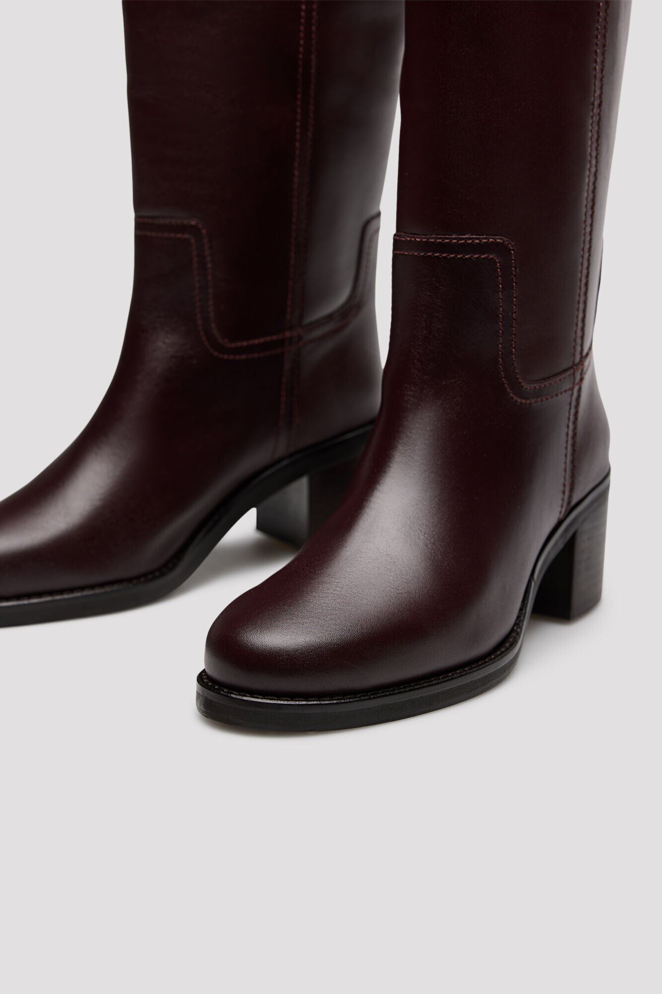 Cortefiel Leather heel boot Maroon
