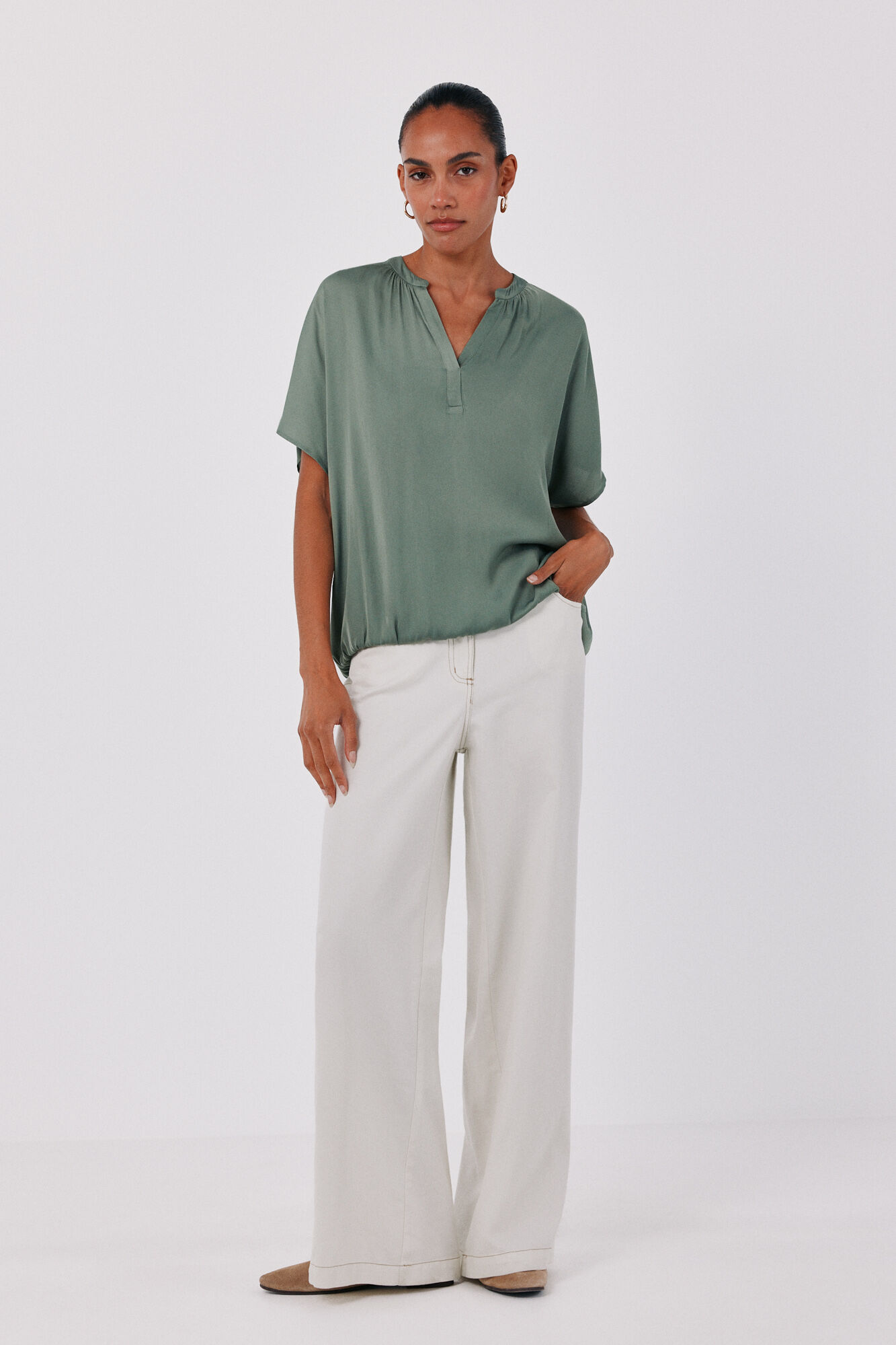 Cortefiel Satin-finish short sleeve blouse Printed green