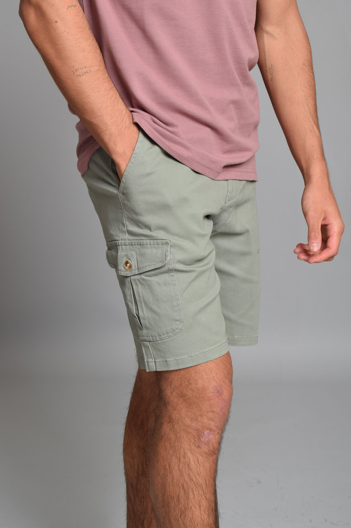 Cloking Cargo Bermuda shorts Green