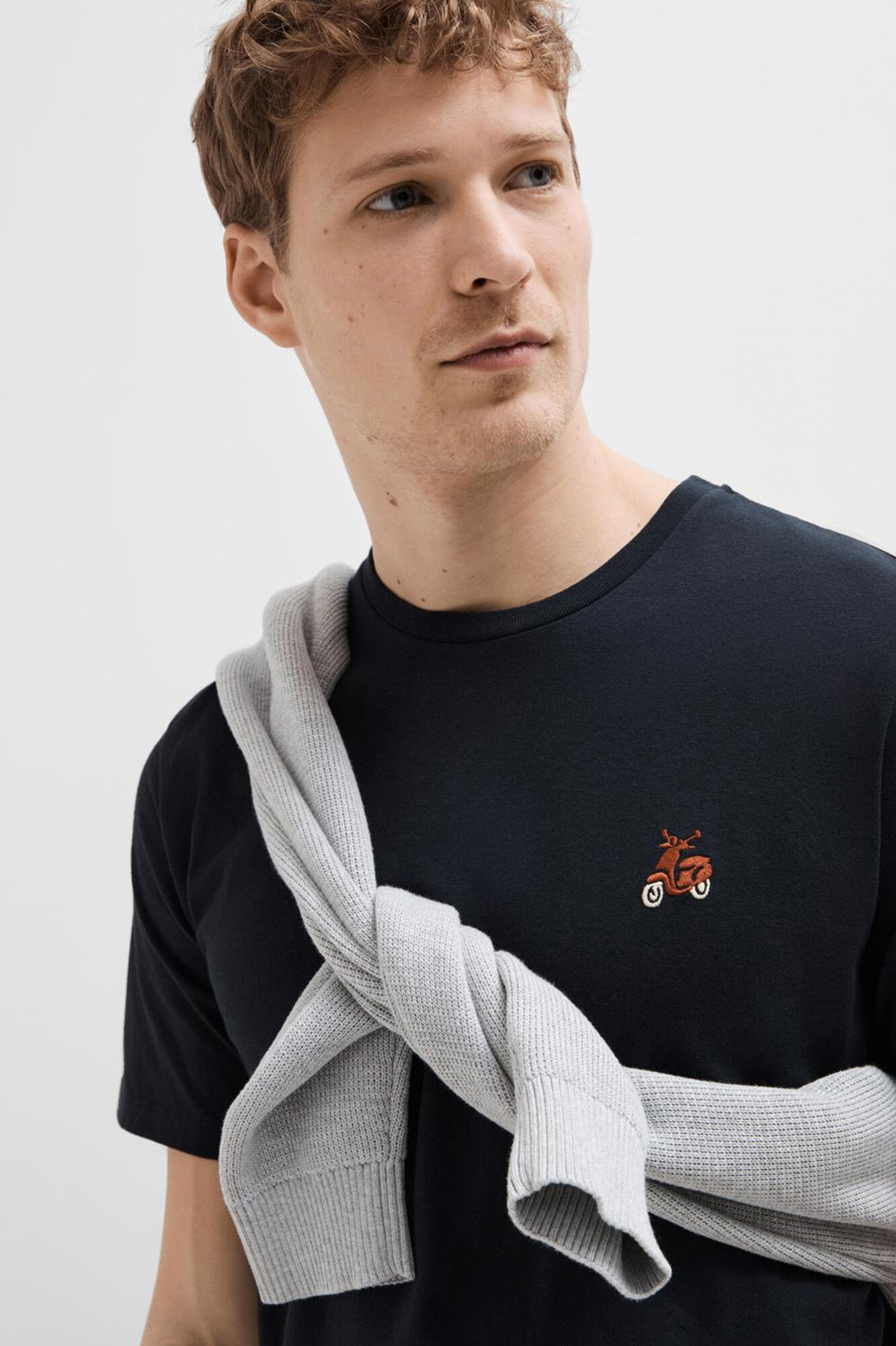 Selected Camisola de manga curta com detalhe frontal confecionado com algod&atilde;o org&acirc;nico.  Azul