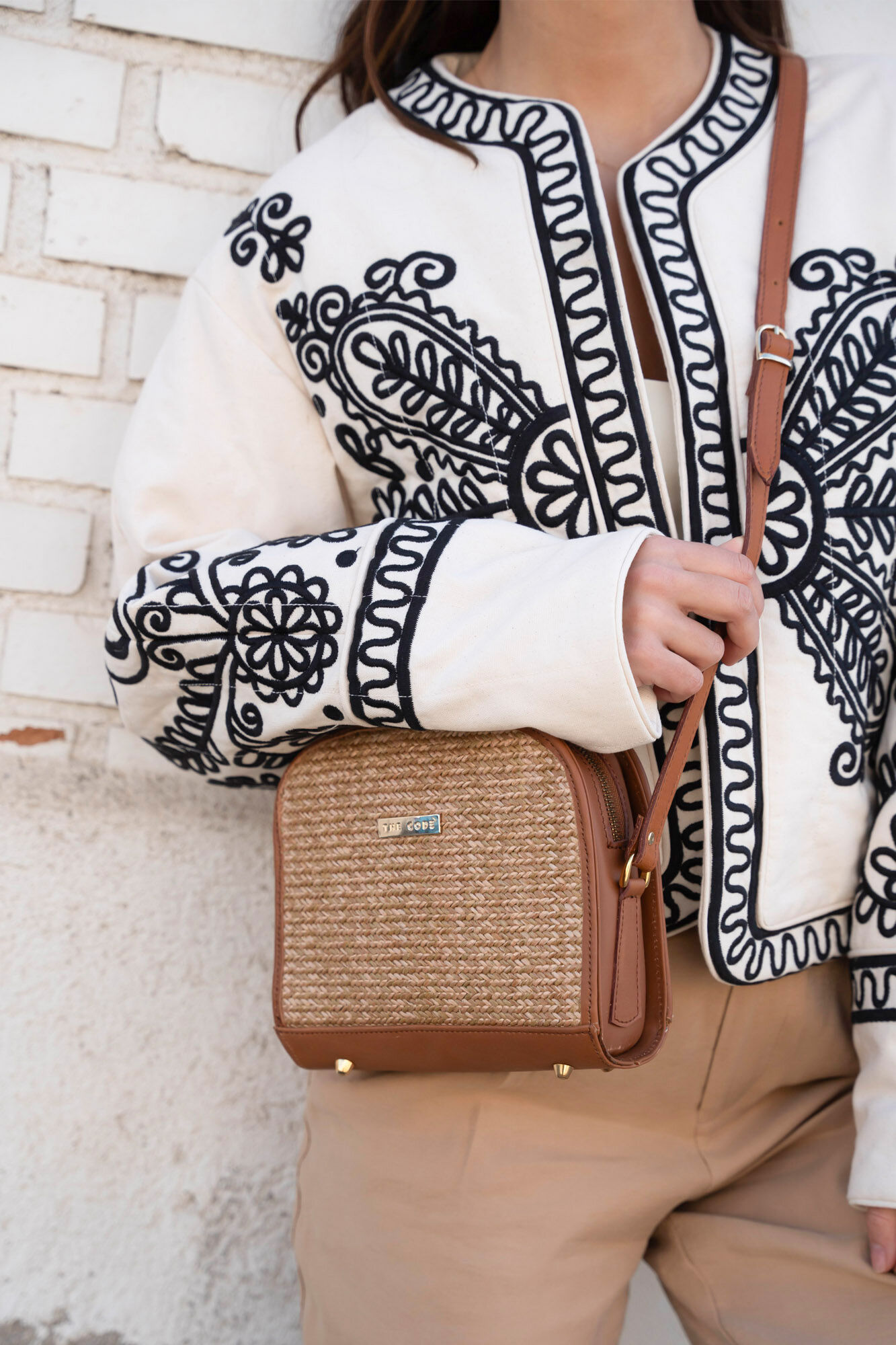 The Code Bolsa de pele Casandra Castanho