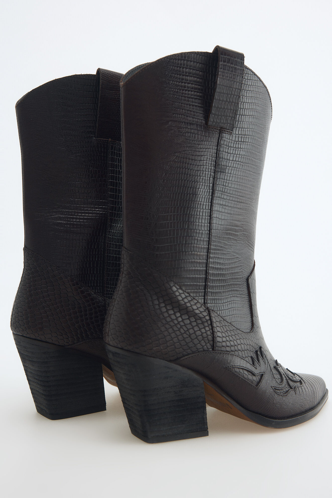 Slowlove Bota estilo cowboy realizada en piel con efecto cocodrilo