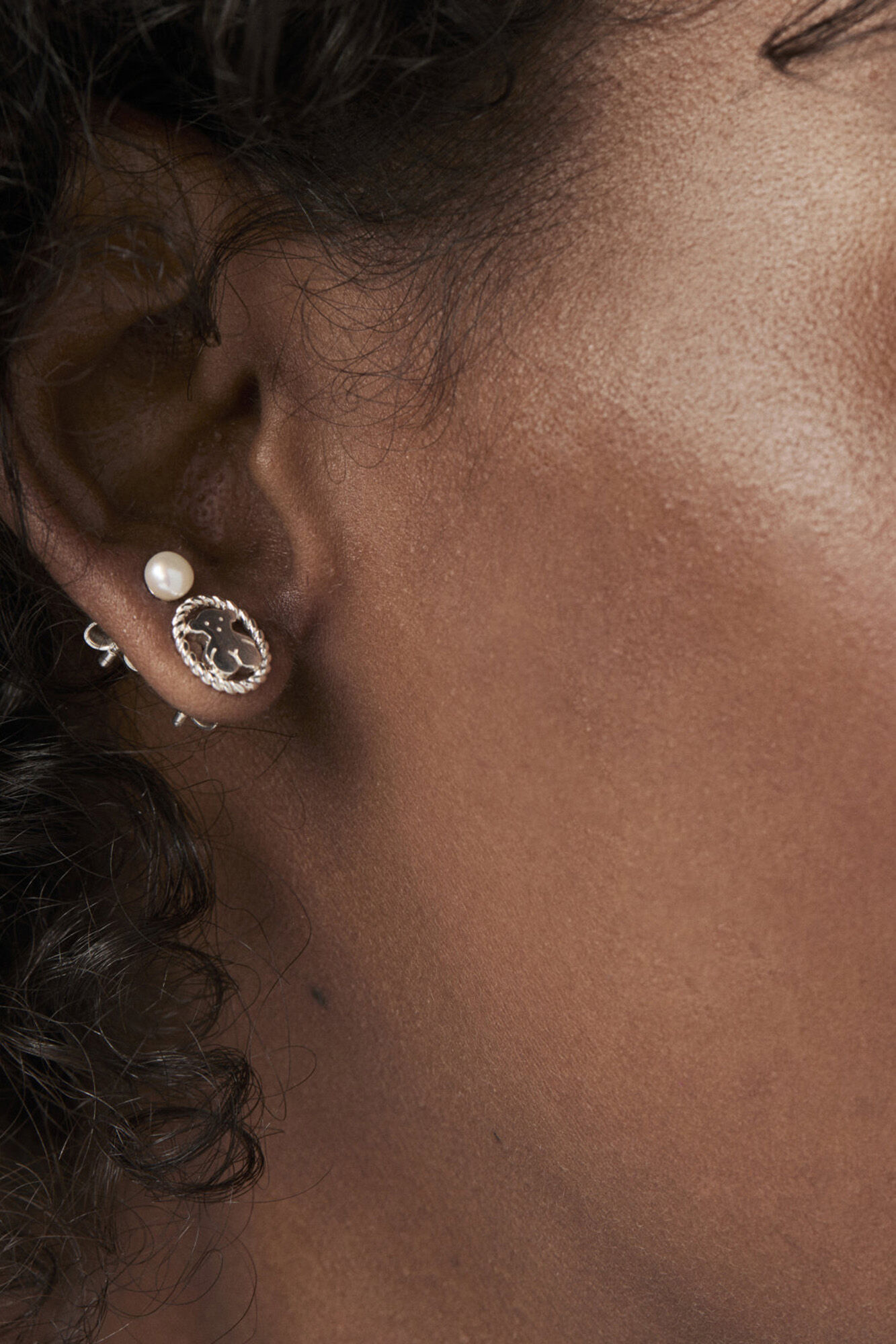 Tous Pendientes de plata Camee Gris