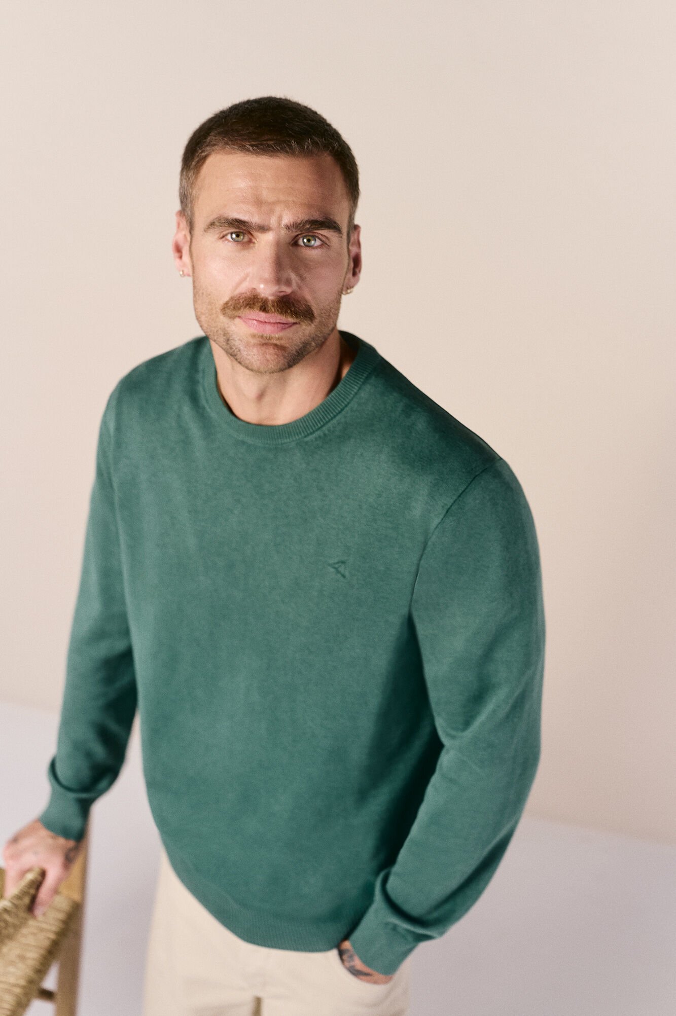 OOTO Camisola gola redonda em algod&atilde;o lavado