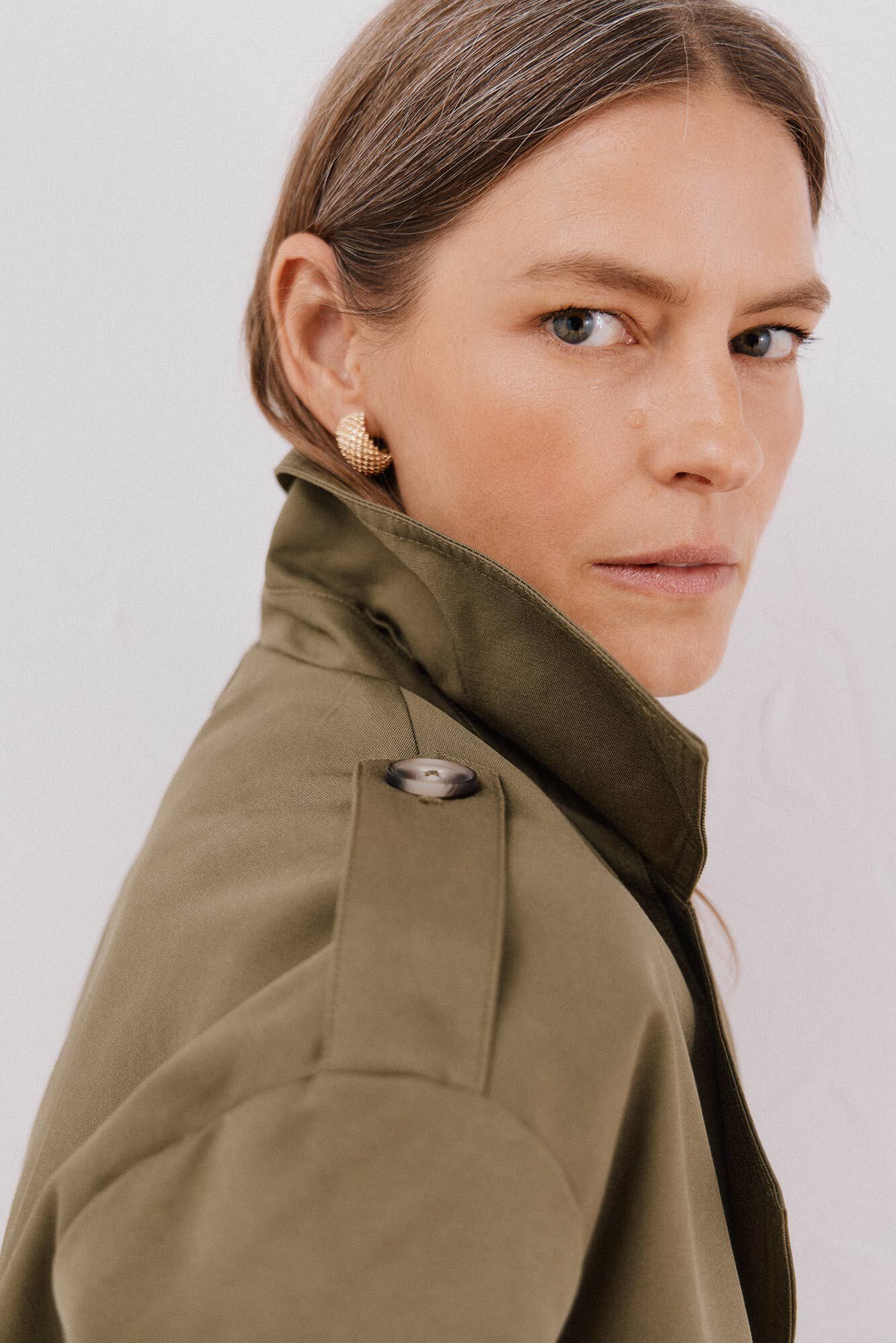 Cortefiel Gabardina curta