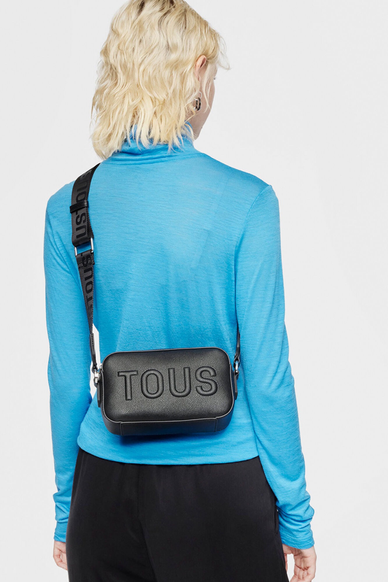 Tous Bandolera reporter TOUS La Rue New