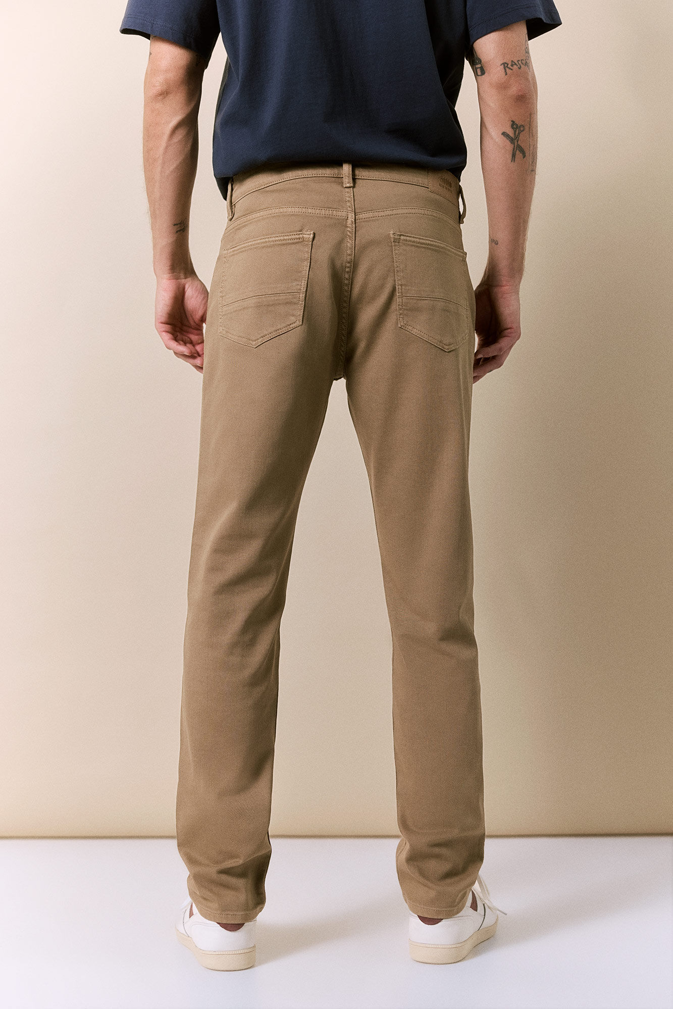 OOTO Cal&ccedil;as de 5 bolsos slim coloridas Castanho