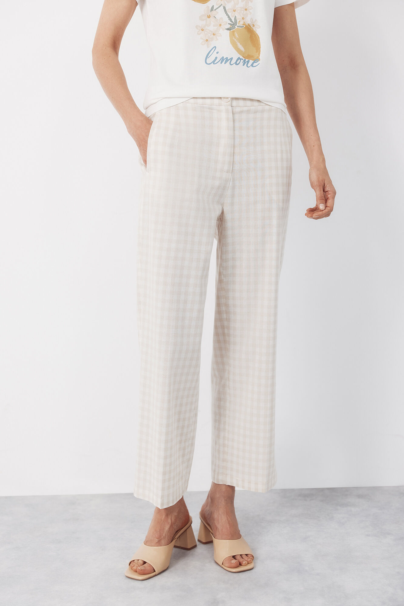Cortefiel Pantal&oacute;n de vichy Estampado blanco