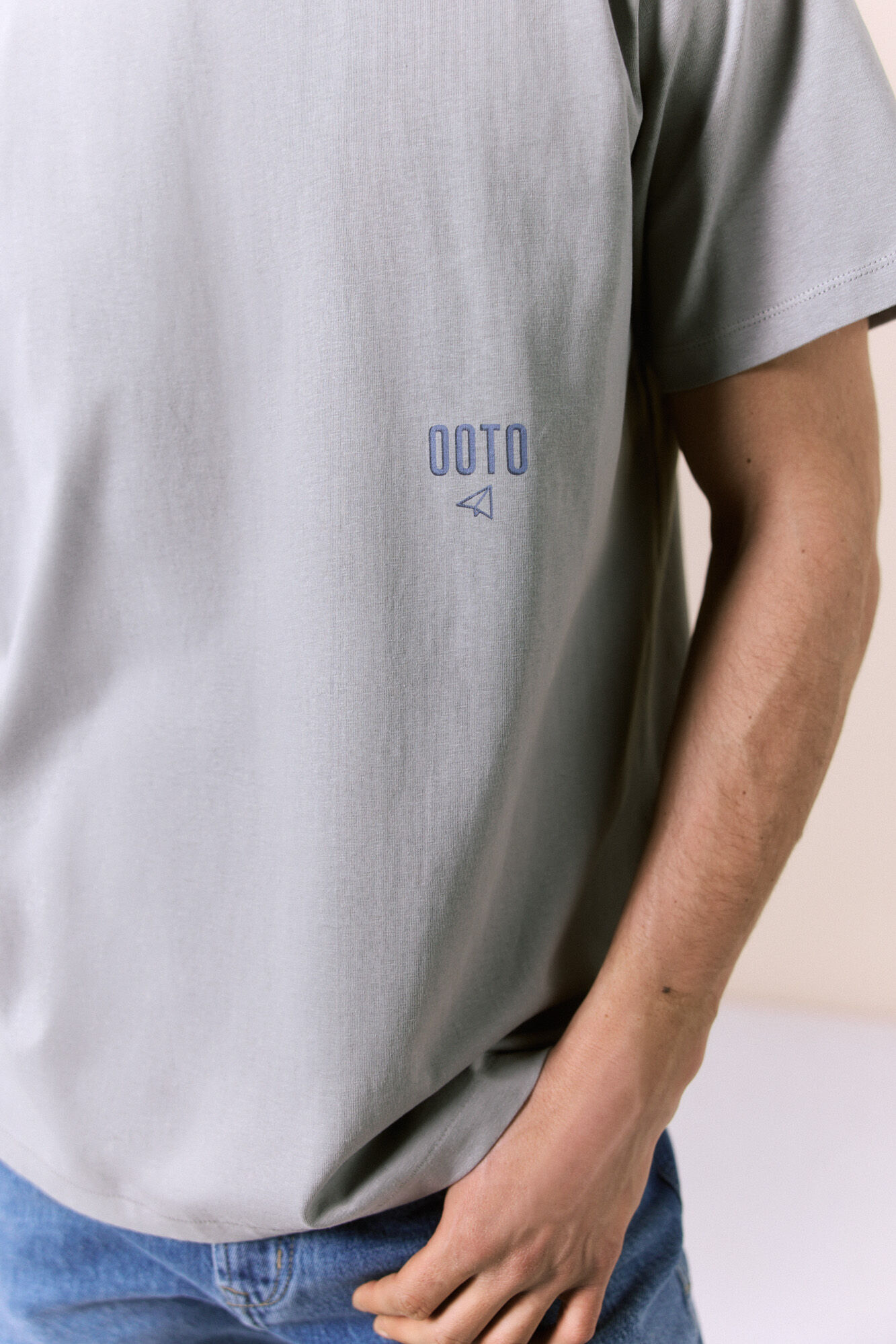OOTO T-shirt lavada com logo Cinzento