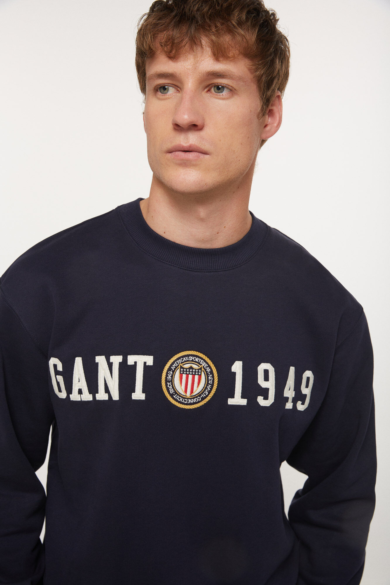 Gant Crest Shield Crew Neck Sweatshirt Blue