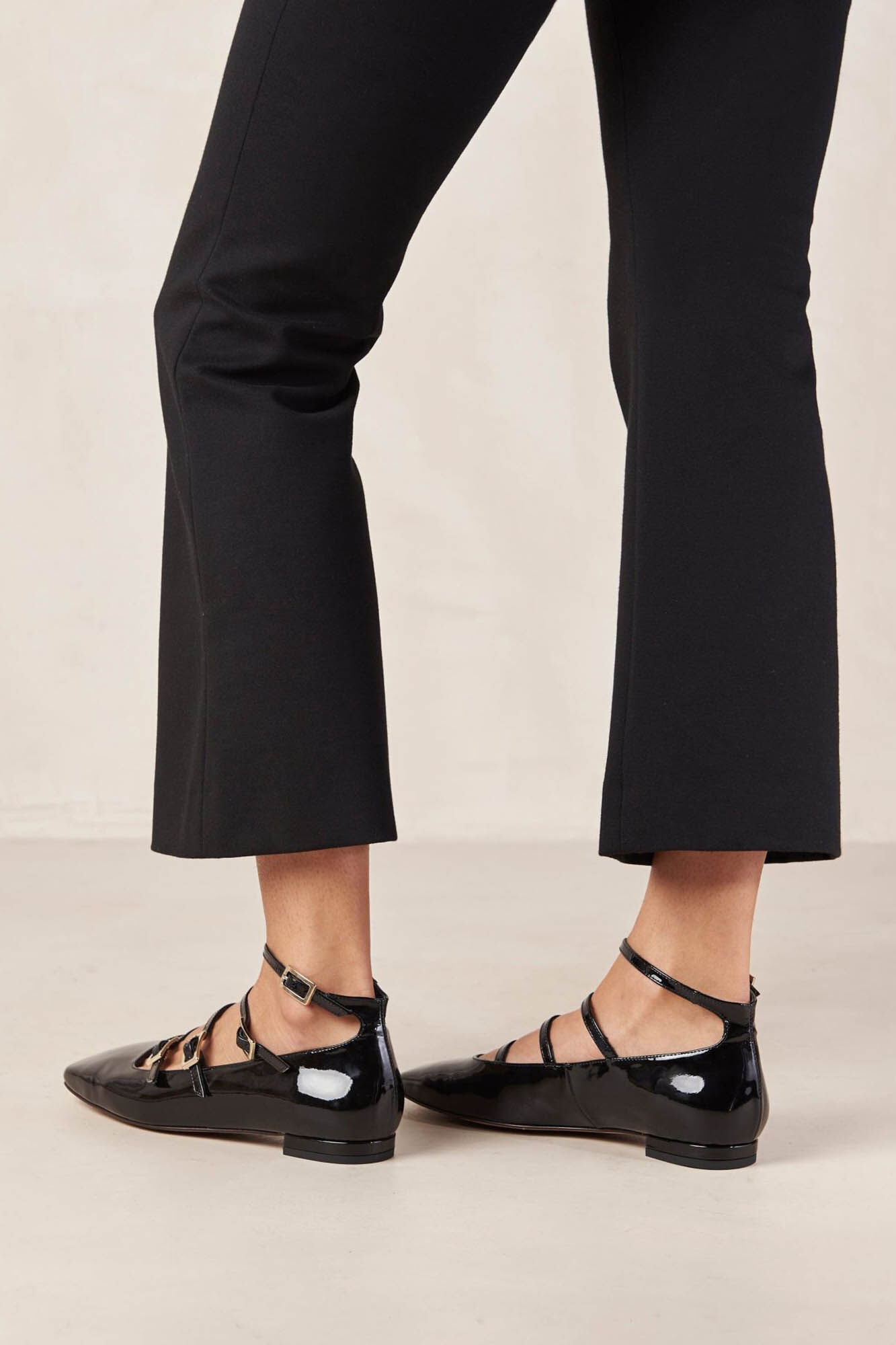 Alohas Luke Onix Black Leather Ballet Flats Black