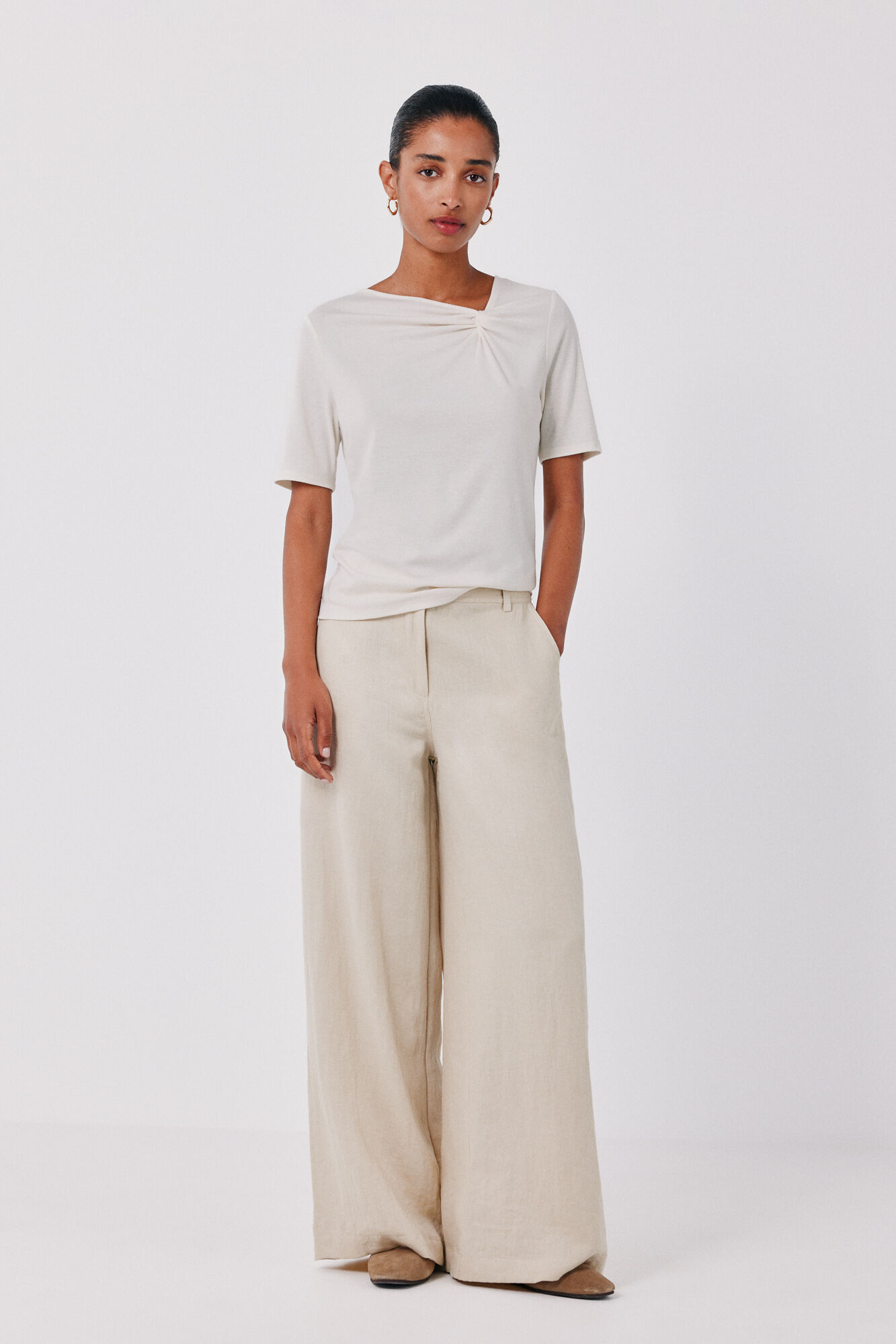 Cortefiel Knot neckline T-shirt
