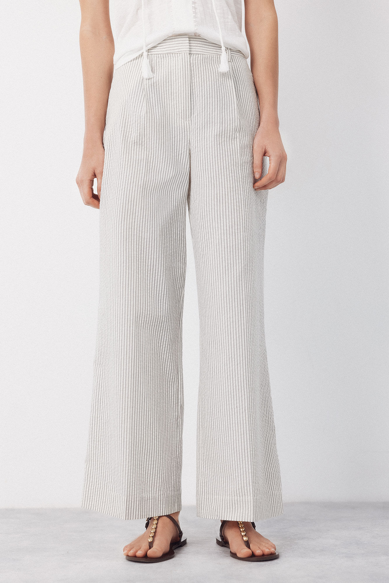 Cortefiel Seersucker striped trousers Printed white