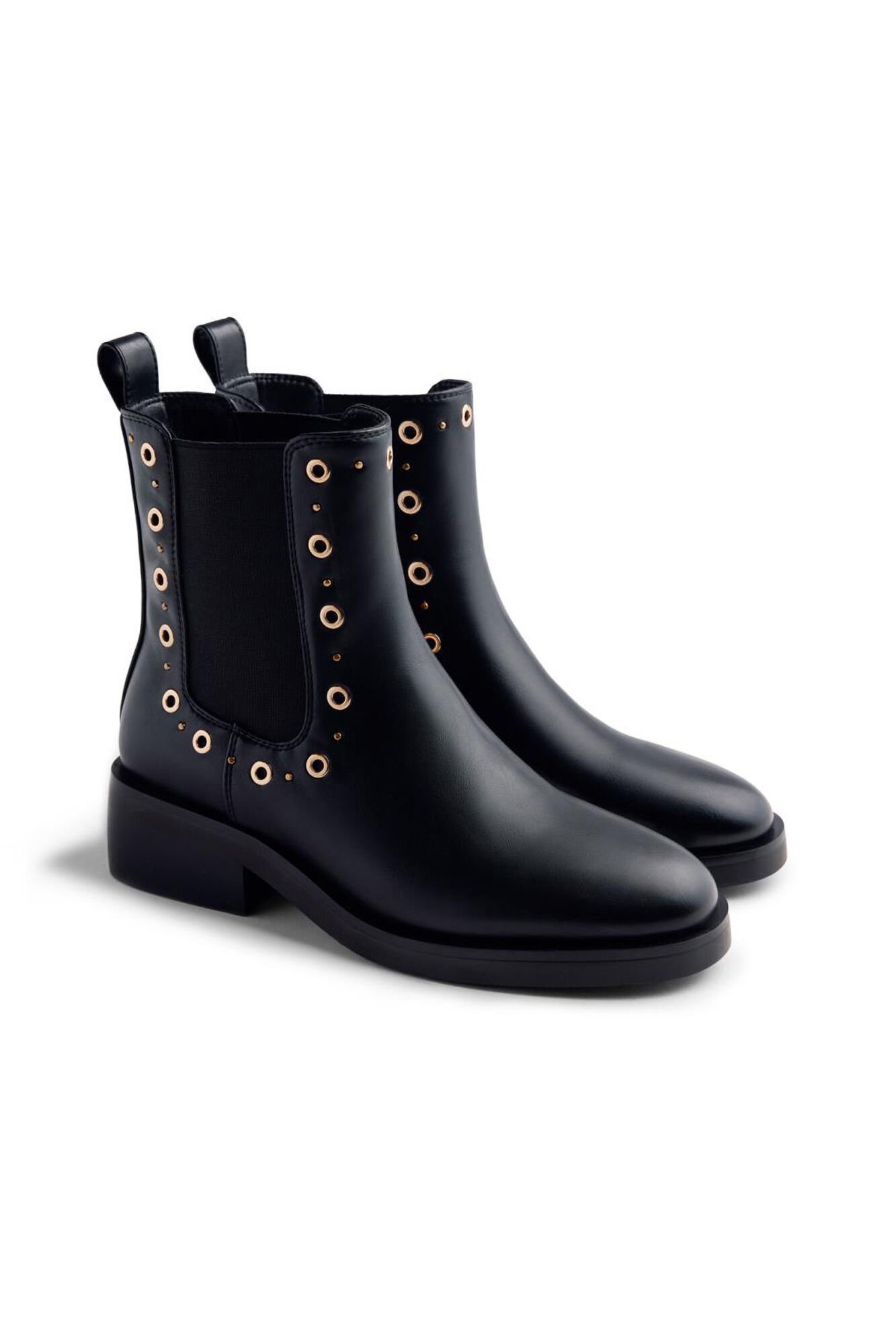 Gioseppo Botins Chelsea Halma com tachas e ilh&oacute;s