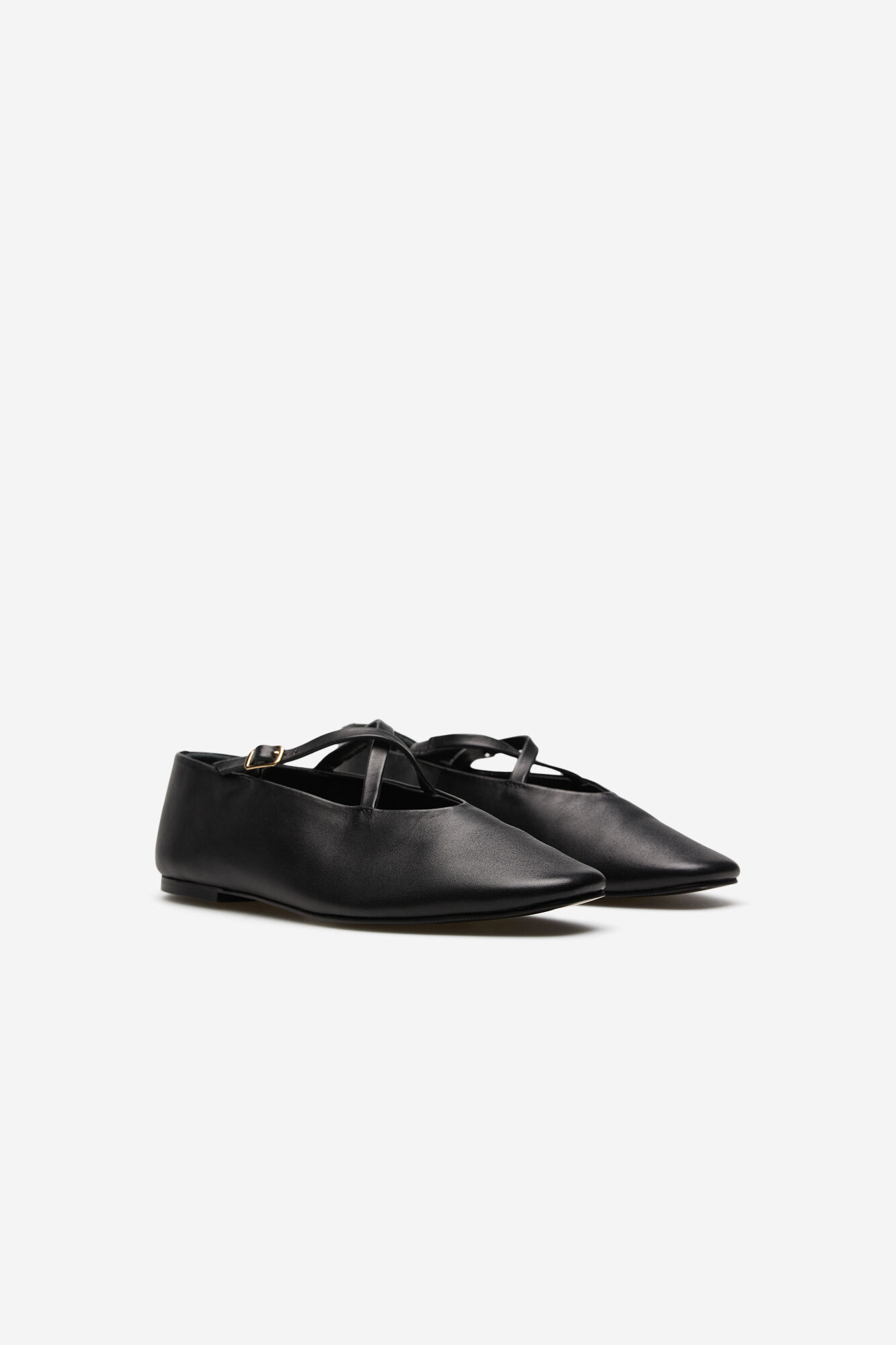 Cortefiel Crossed leather ballerina Black