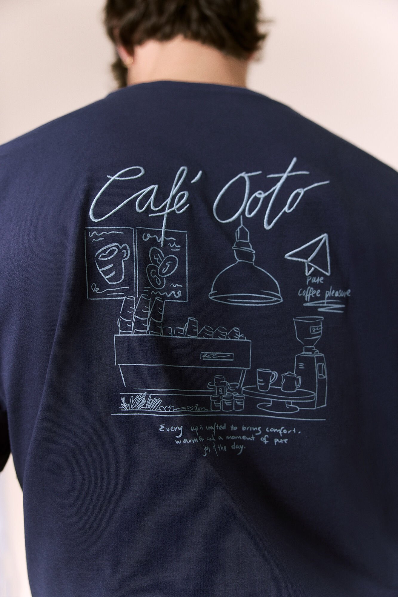 OOTO T-shirt gr&aacute;fica lavada