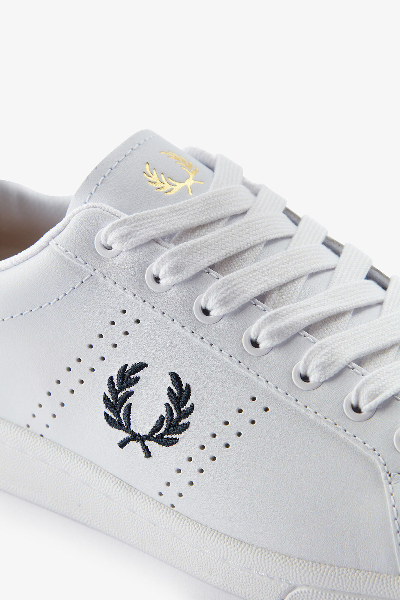 Fred Perry T&ecirc;nis de couro B721
