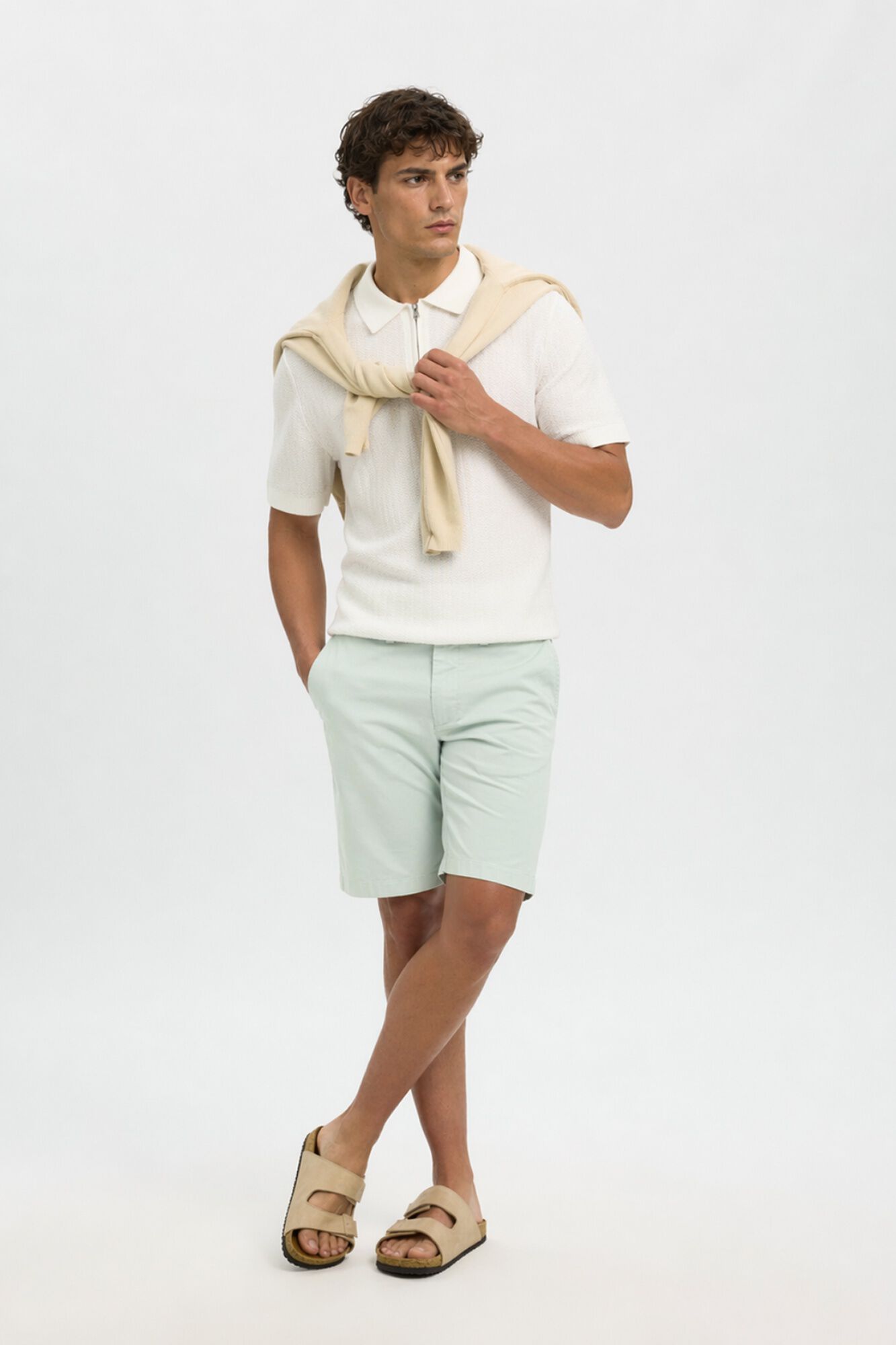 Selected Bermuda tipo chino