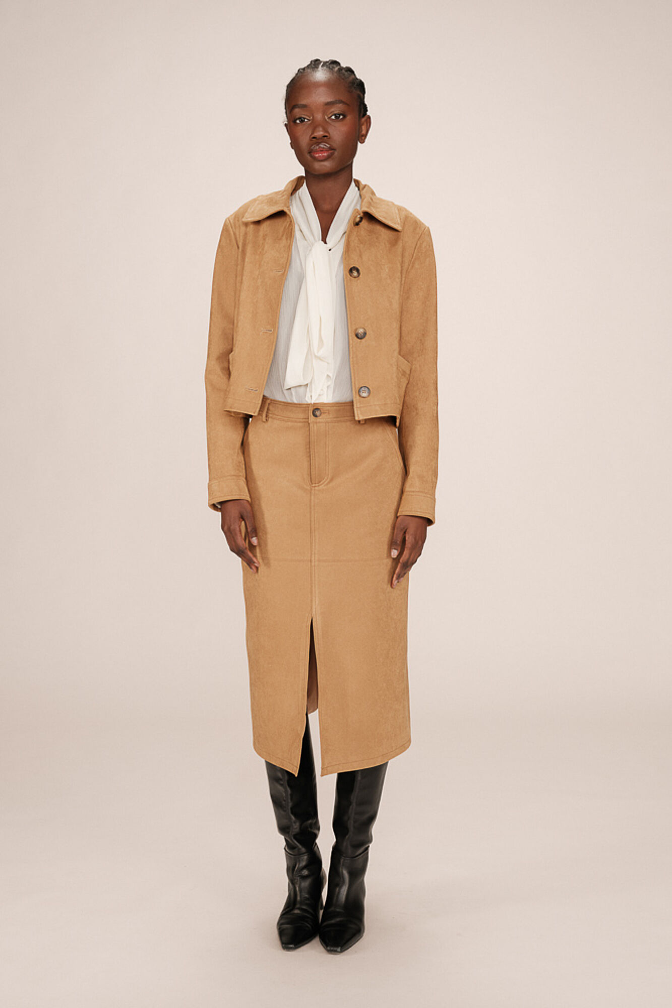 Grace & Mila Chaqueta corta de ante sint&eacute;tico