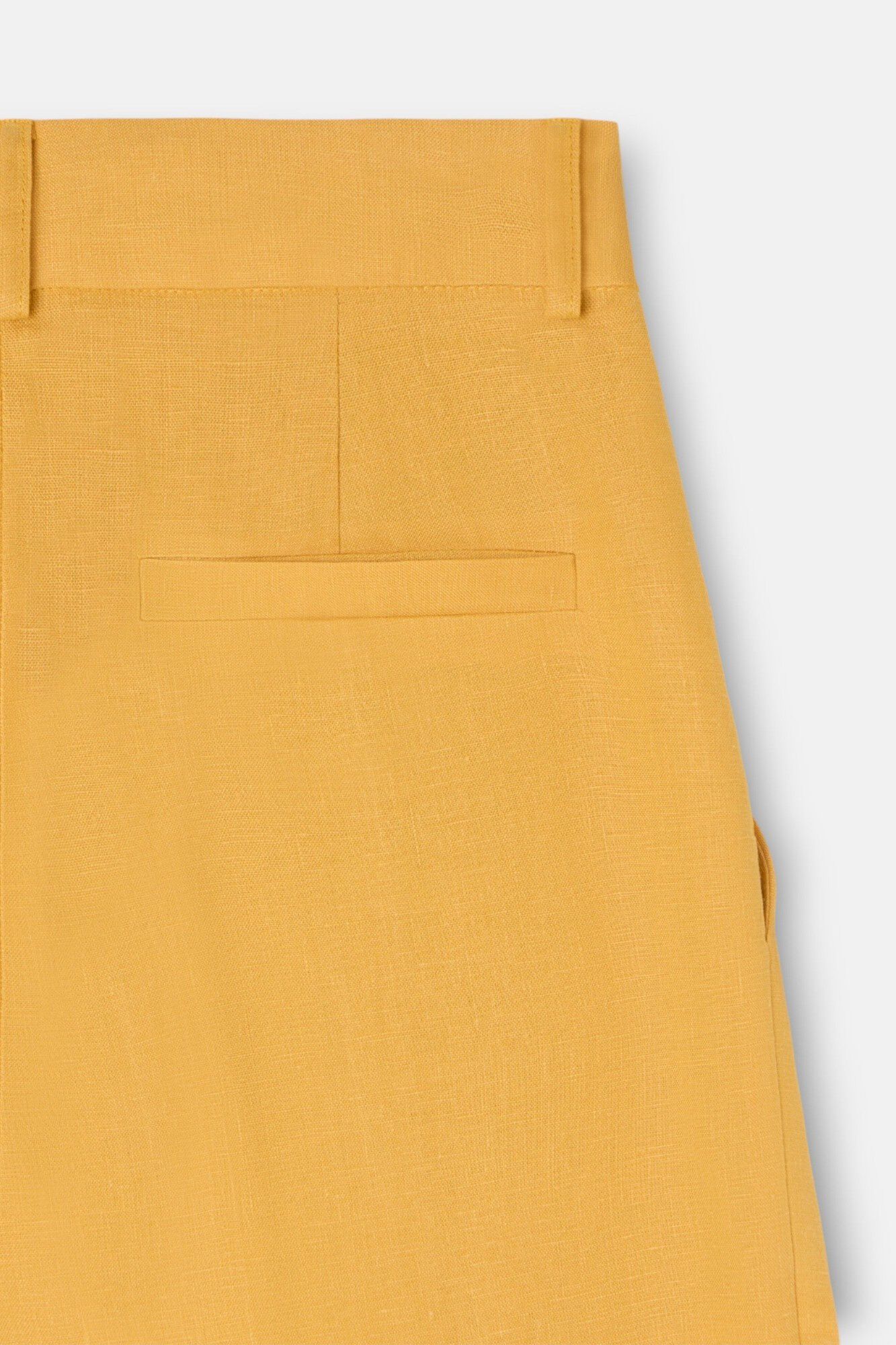 Silbon Cal&ccedil;a reta em linho Dourado