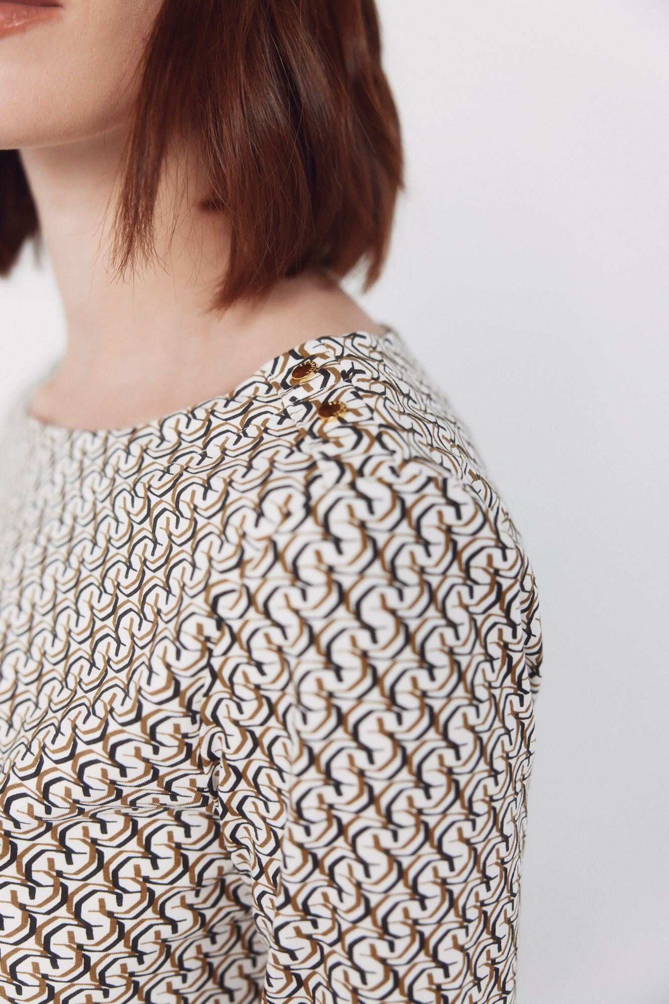 Cortefiel Essential boat neck t-shirt Printed beige