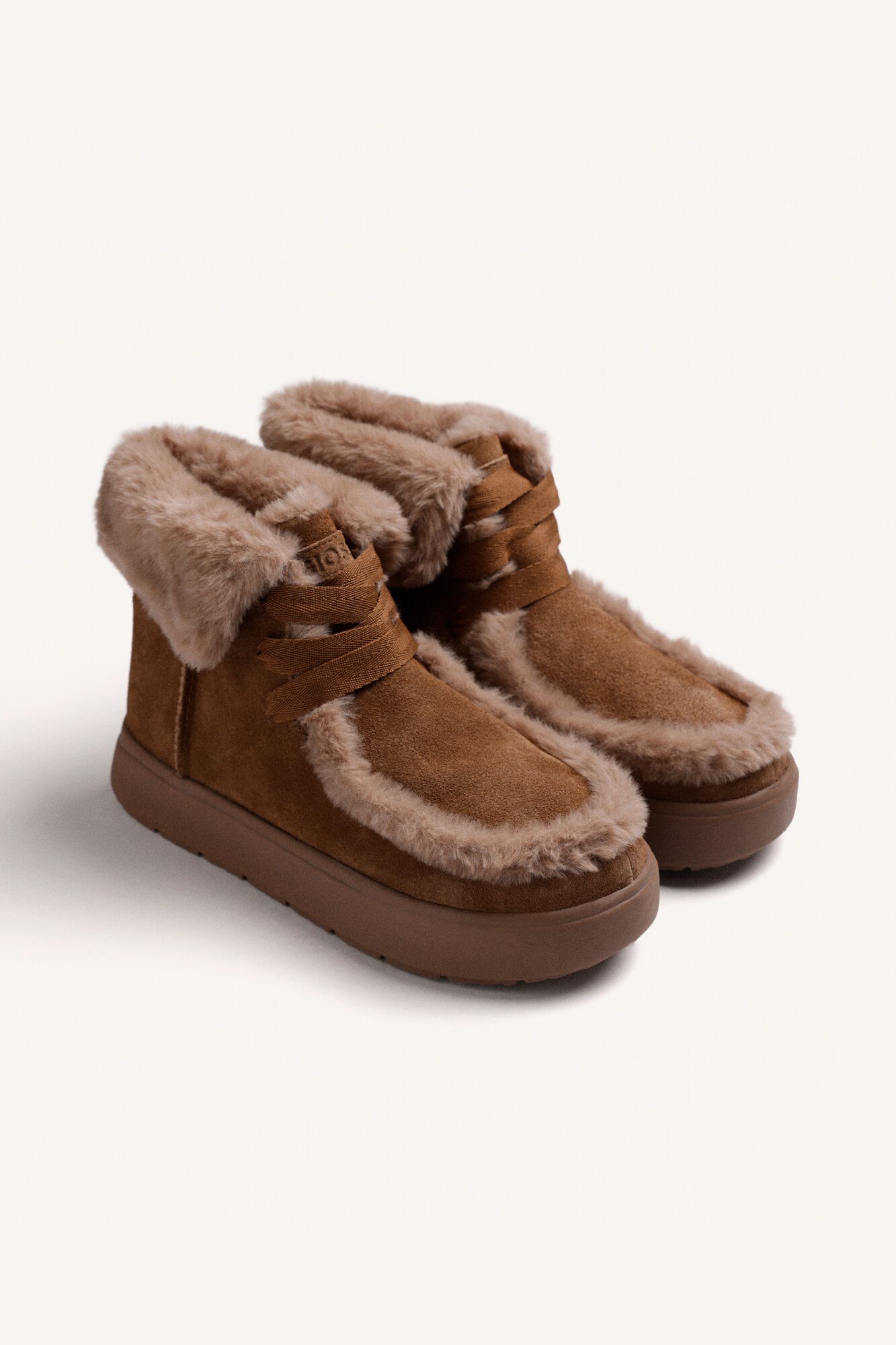 Gioseppo Botas australianas em pele