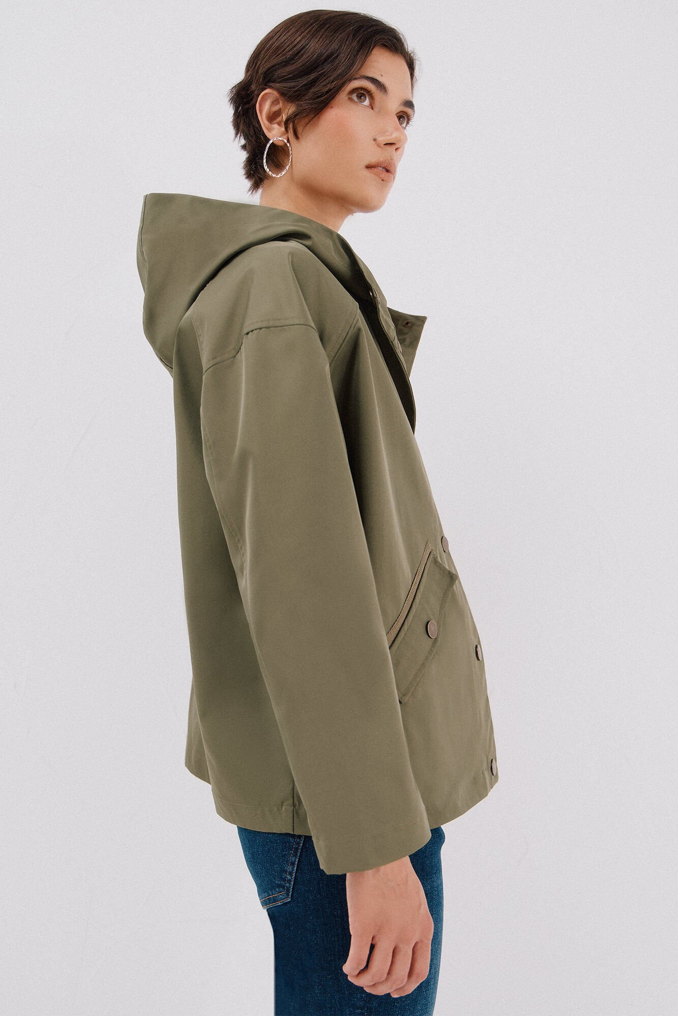 Cortefiel Jaqueta curta com bot&otilde;es de press&atilde;o