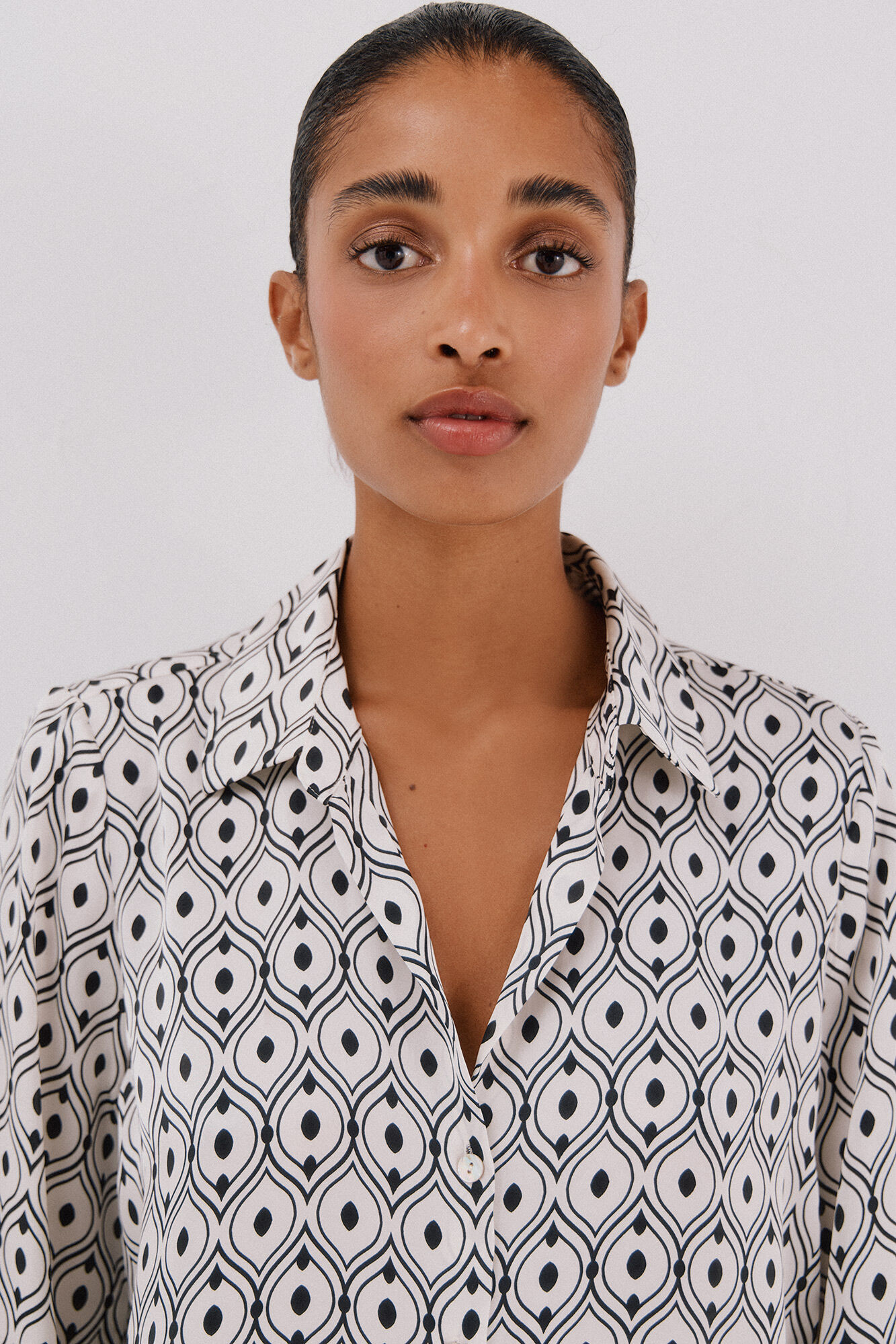 Cortefiel Satin-finish shirt Printed white