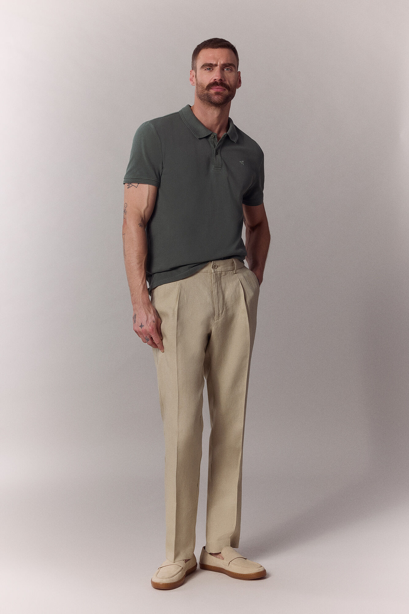 OOTO Polo b&aacute;sico em piqu&eacute; lavado